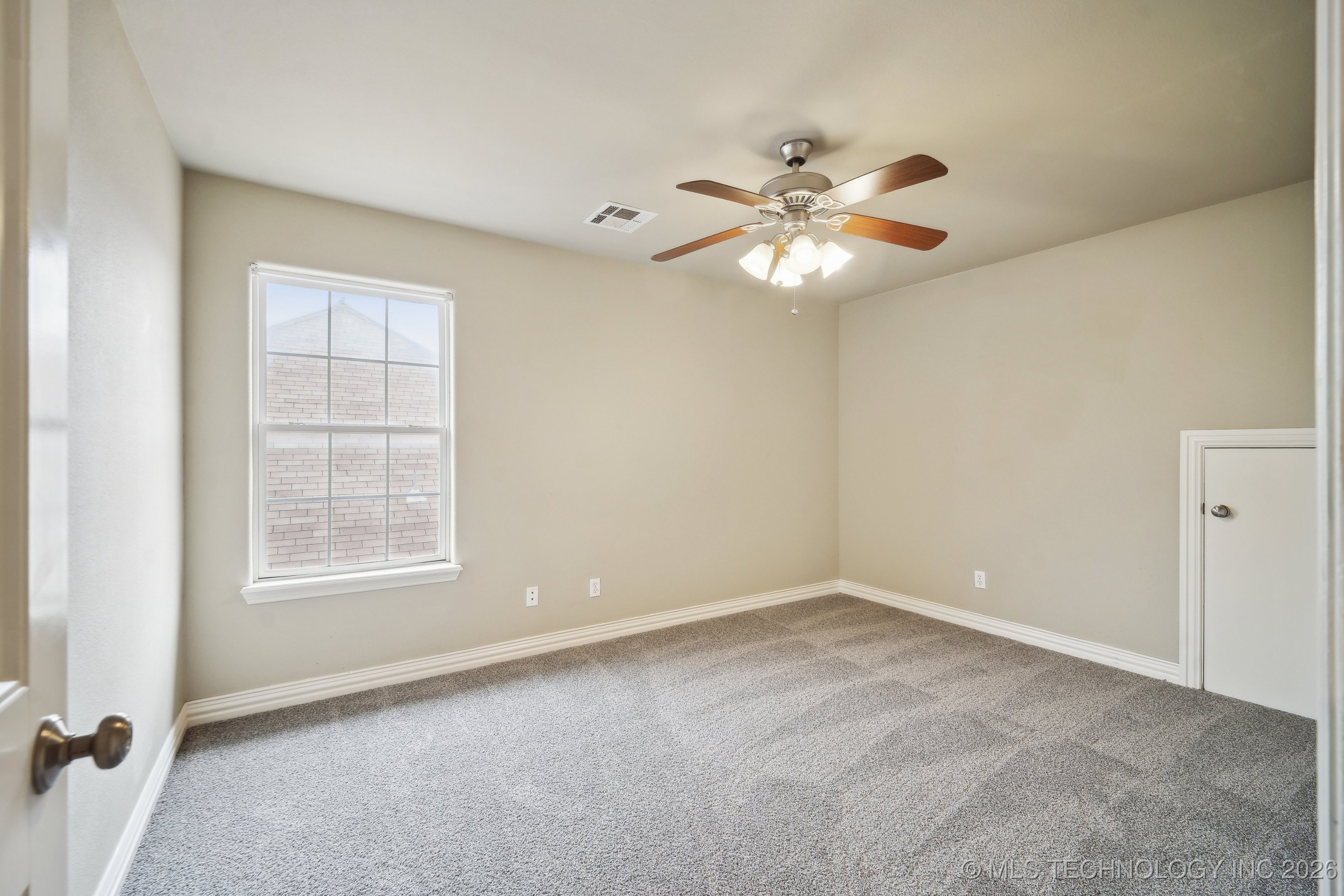 13302 E 43rd Street Property Photo 24