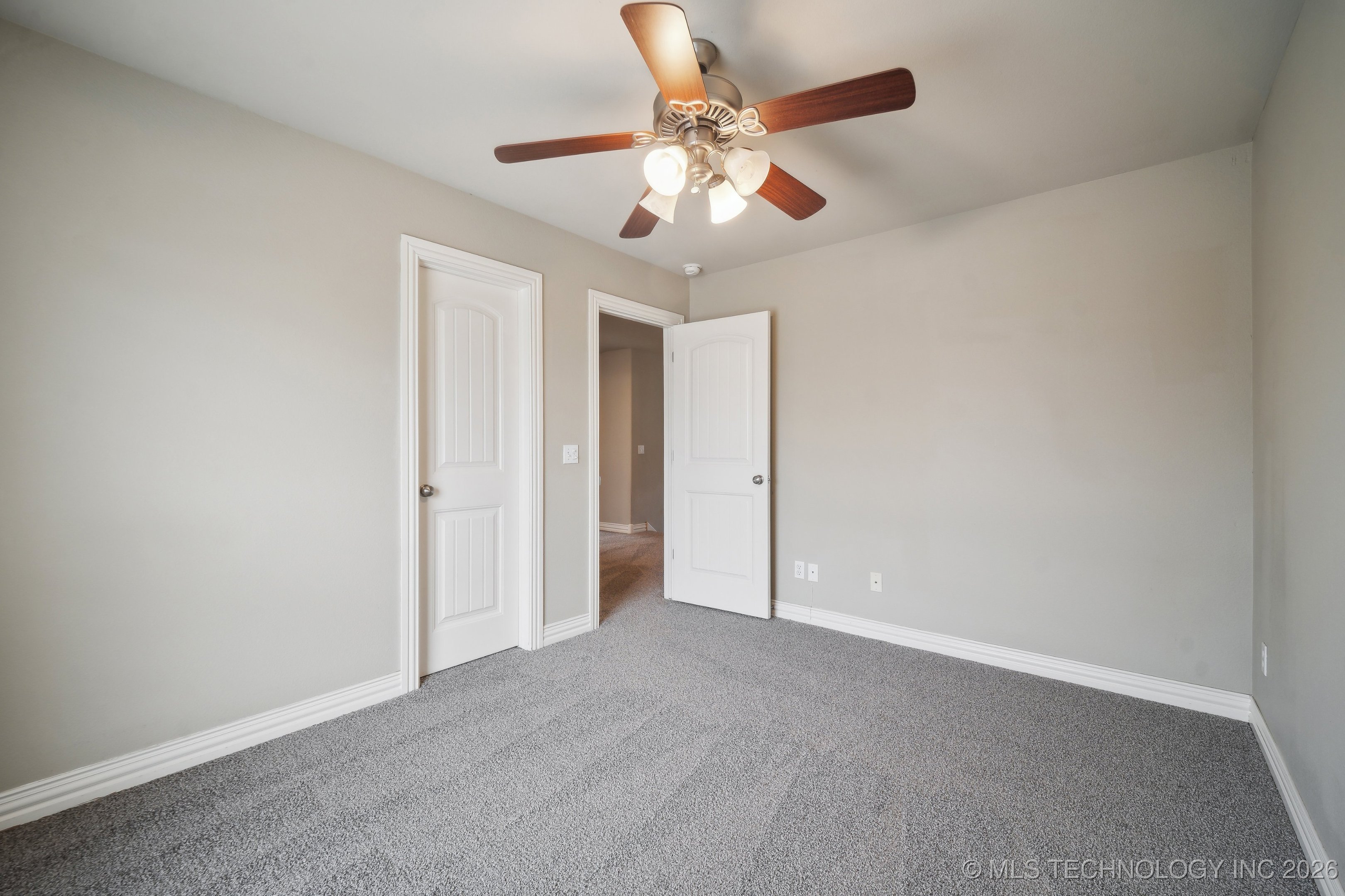 13302 E 43rd Street Property Photo 30