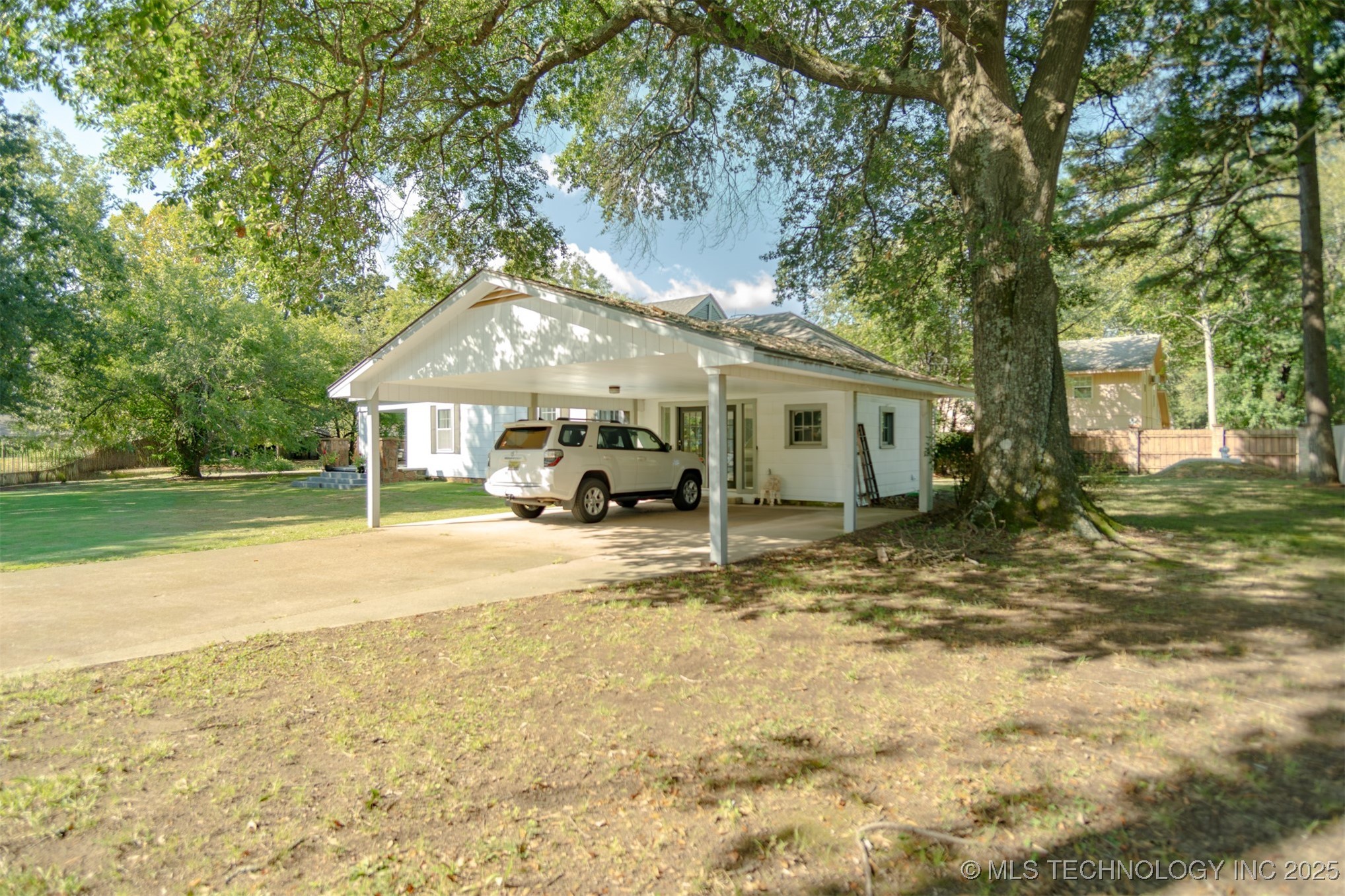 709 Ne 2nd Property Photo 7