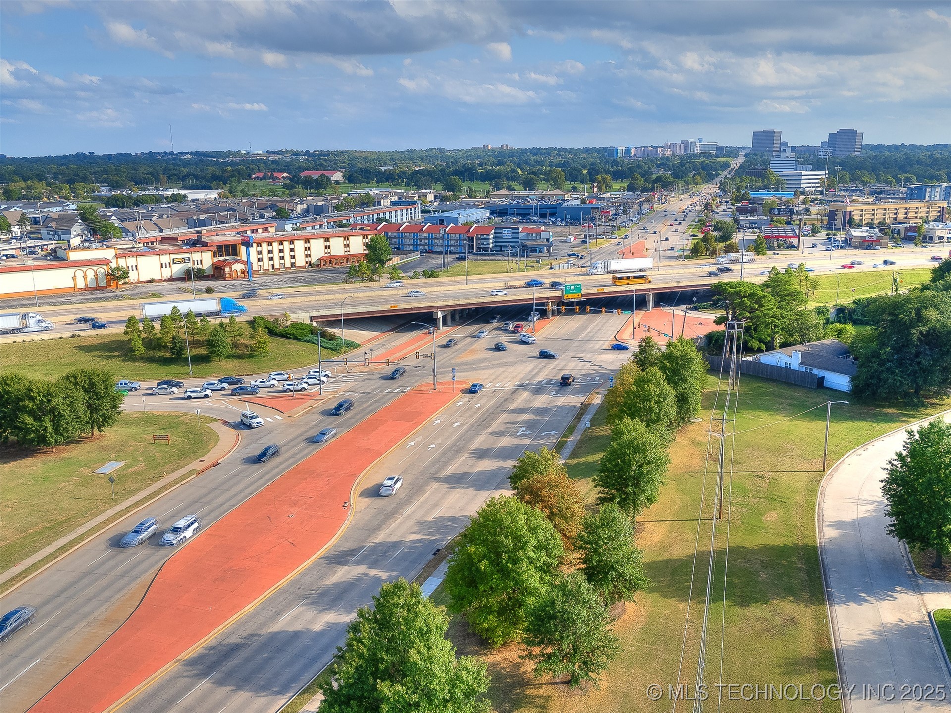 4803 E 46th Street Property Photo 5