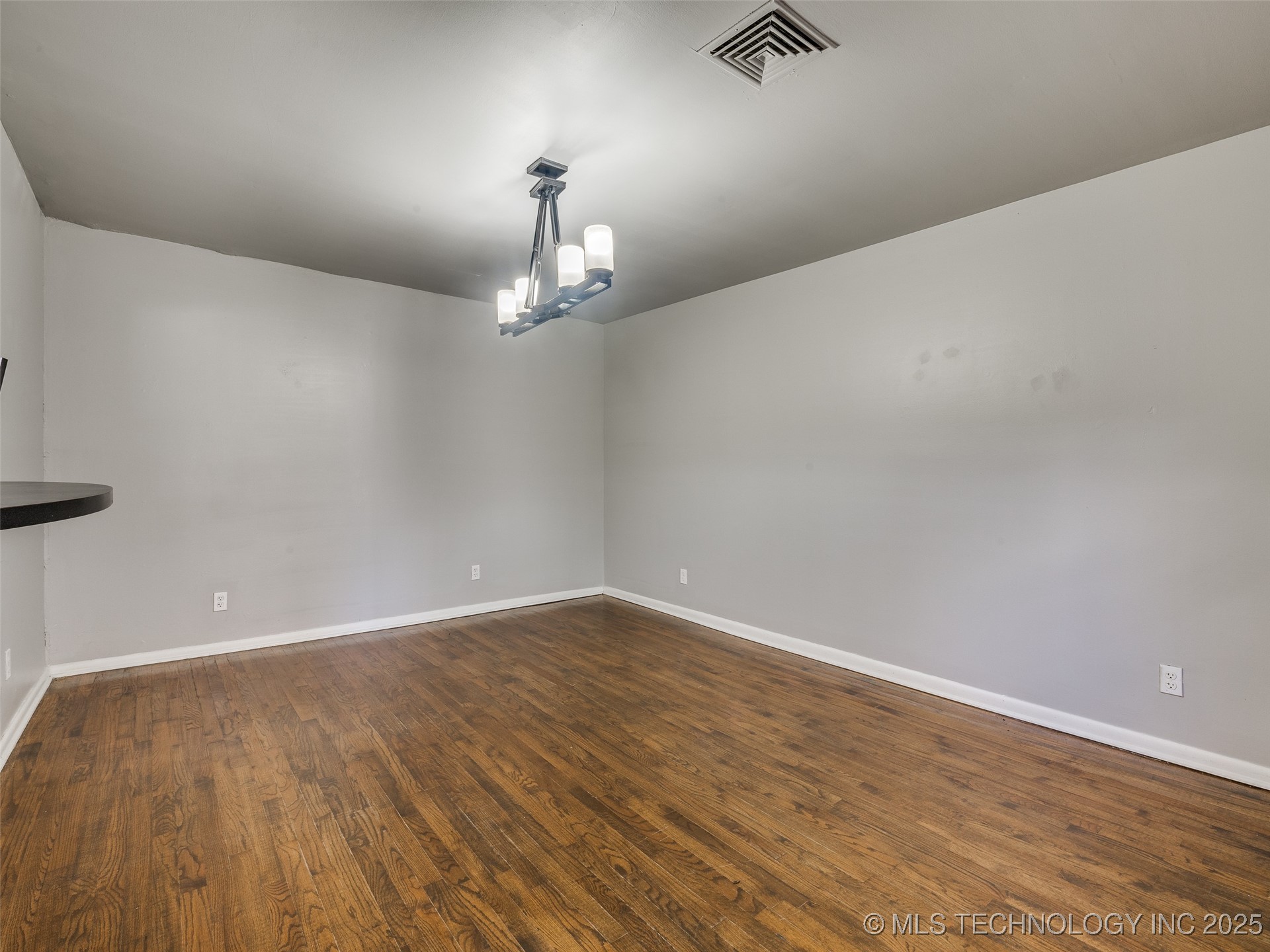 4803 E 46th Street Property Photo 20