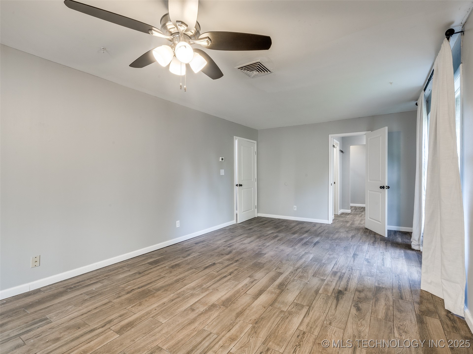 4803 E 46th Street Property Photo 23