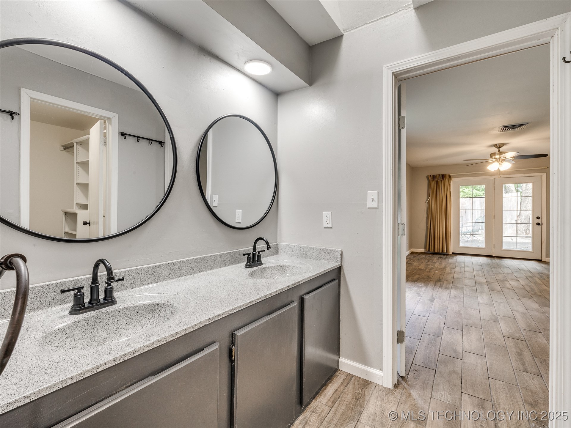 4803 E 46th Street Property Photo 27