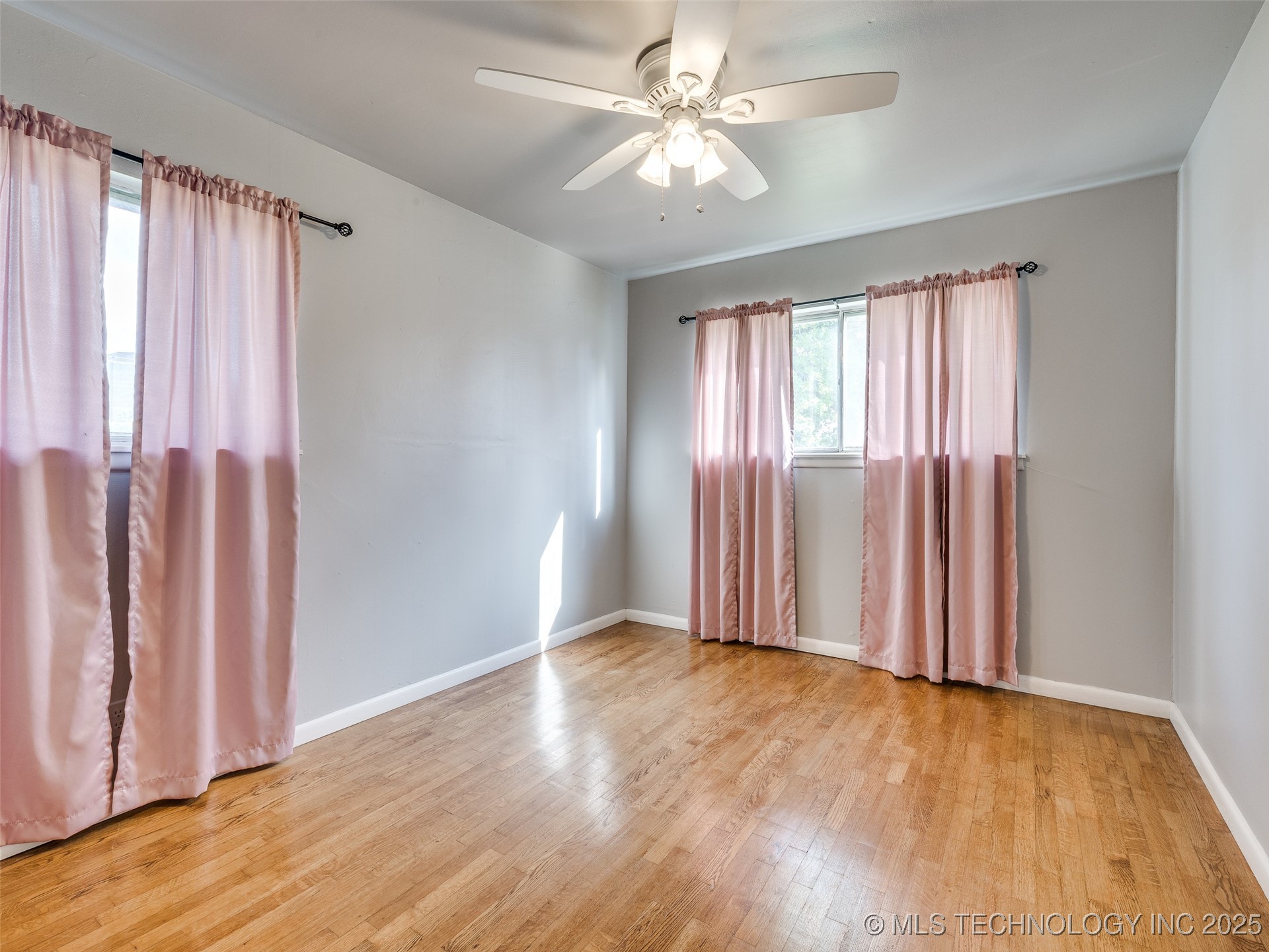 4803 E 46th Street Property Photo 38