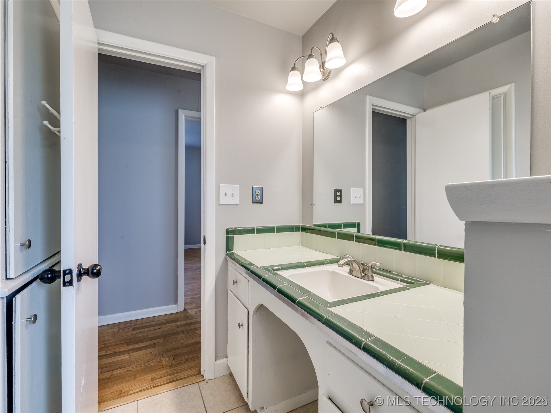 4803 E 46th Street Property Photo 40