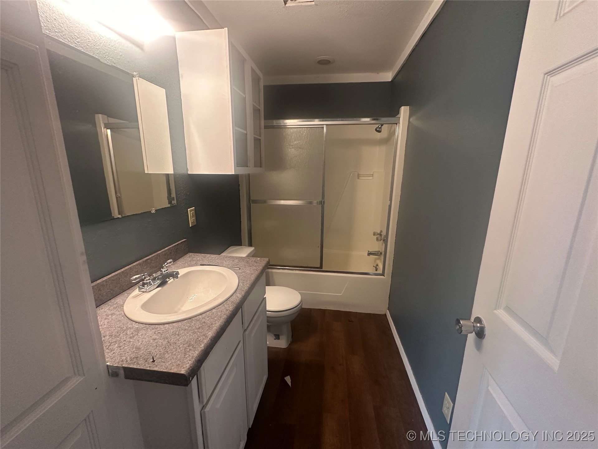 400 Cherokee Property Photo 6