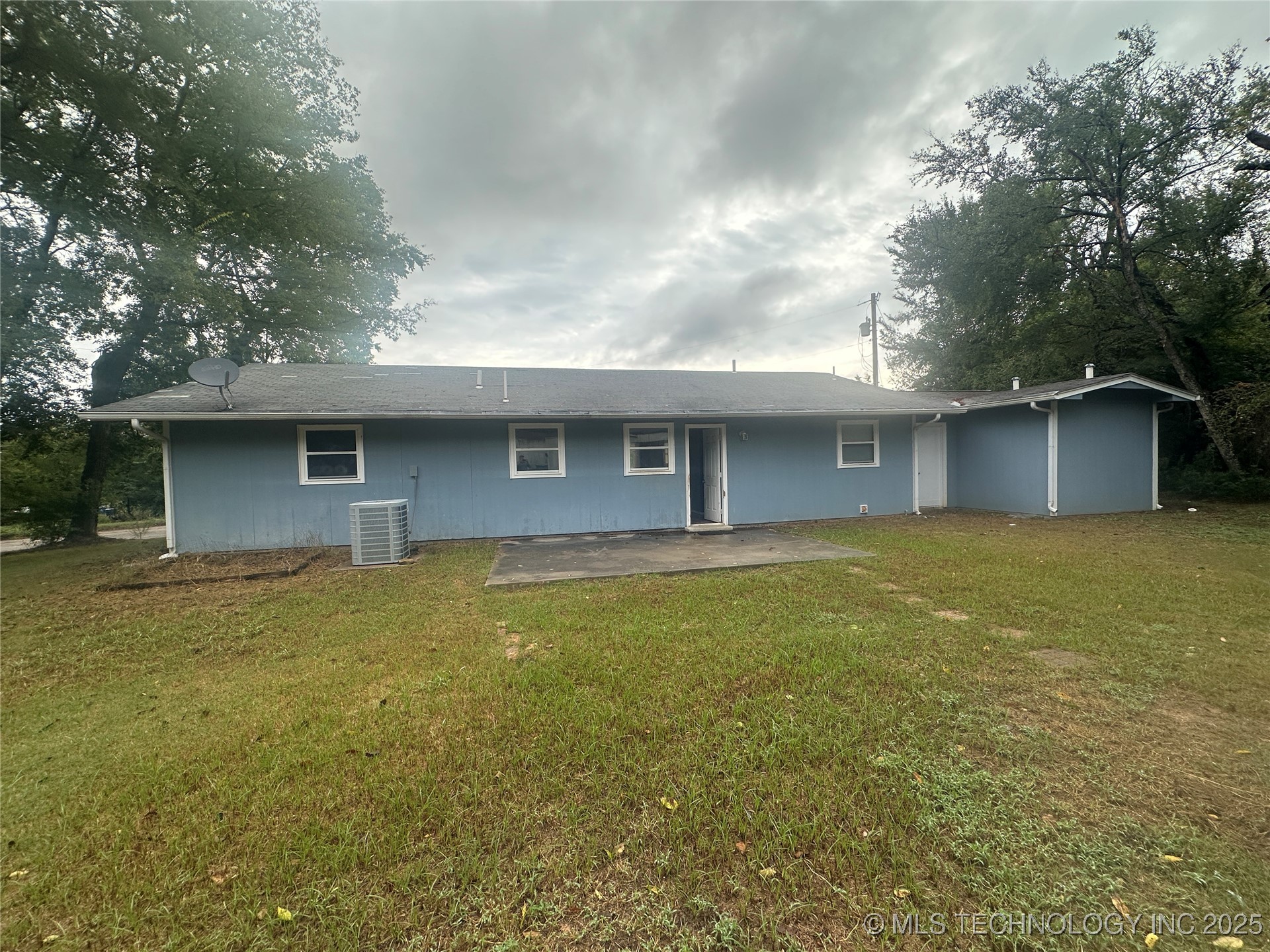 400 Cherokee Property Photo 10