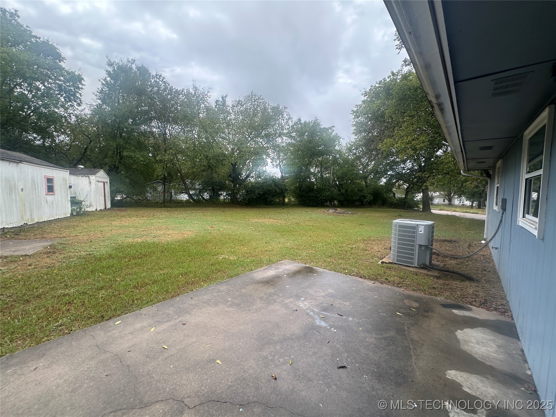 400 Cherokee Property Photo 11