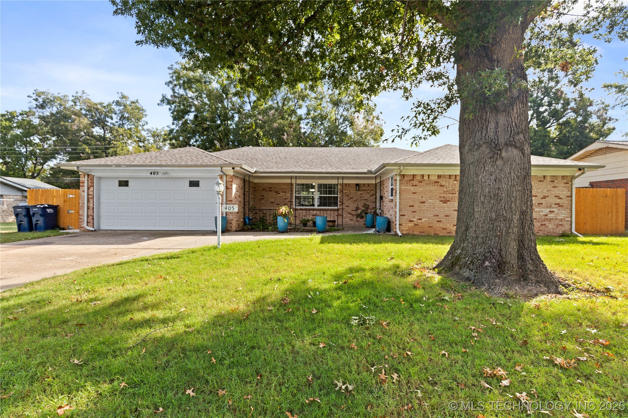 405 N B Avenue Property Photo 2