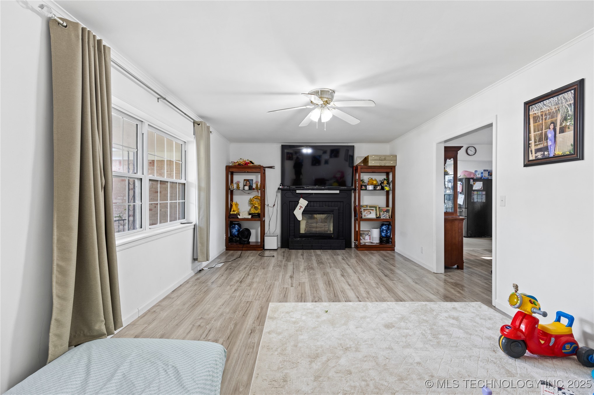 405 N B Avenue Property Photo 4