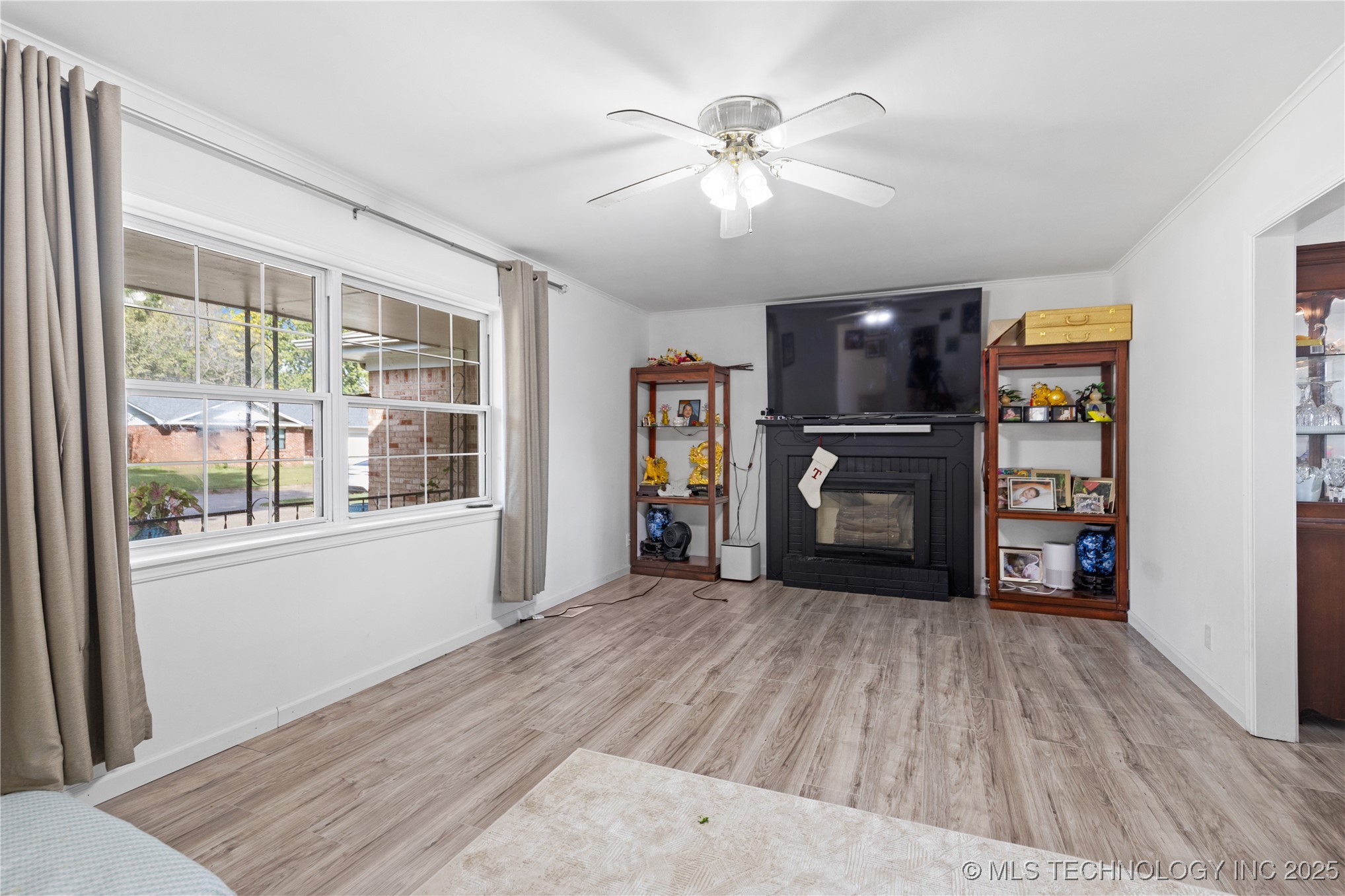 405 N B Avenue Property Photo 5