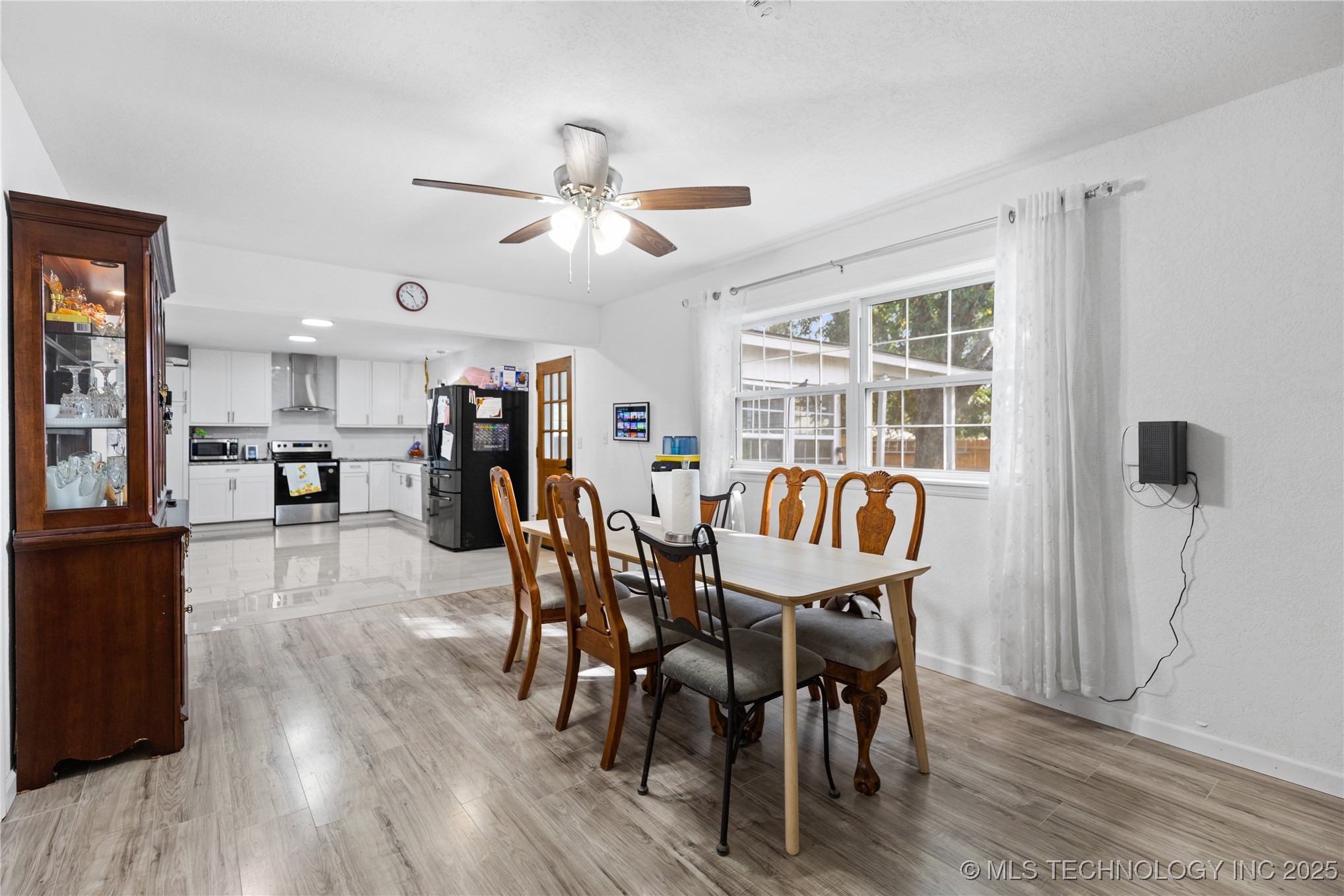 405 N B Avenue Property Photo 13