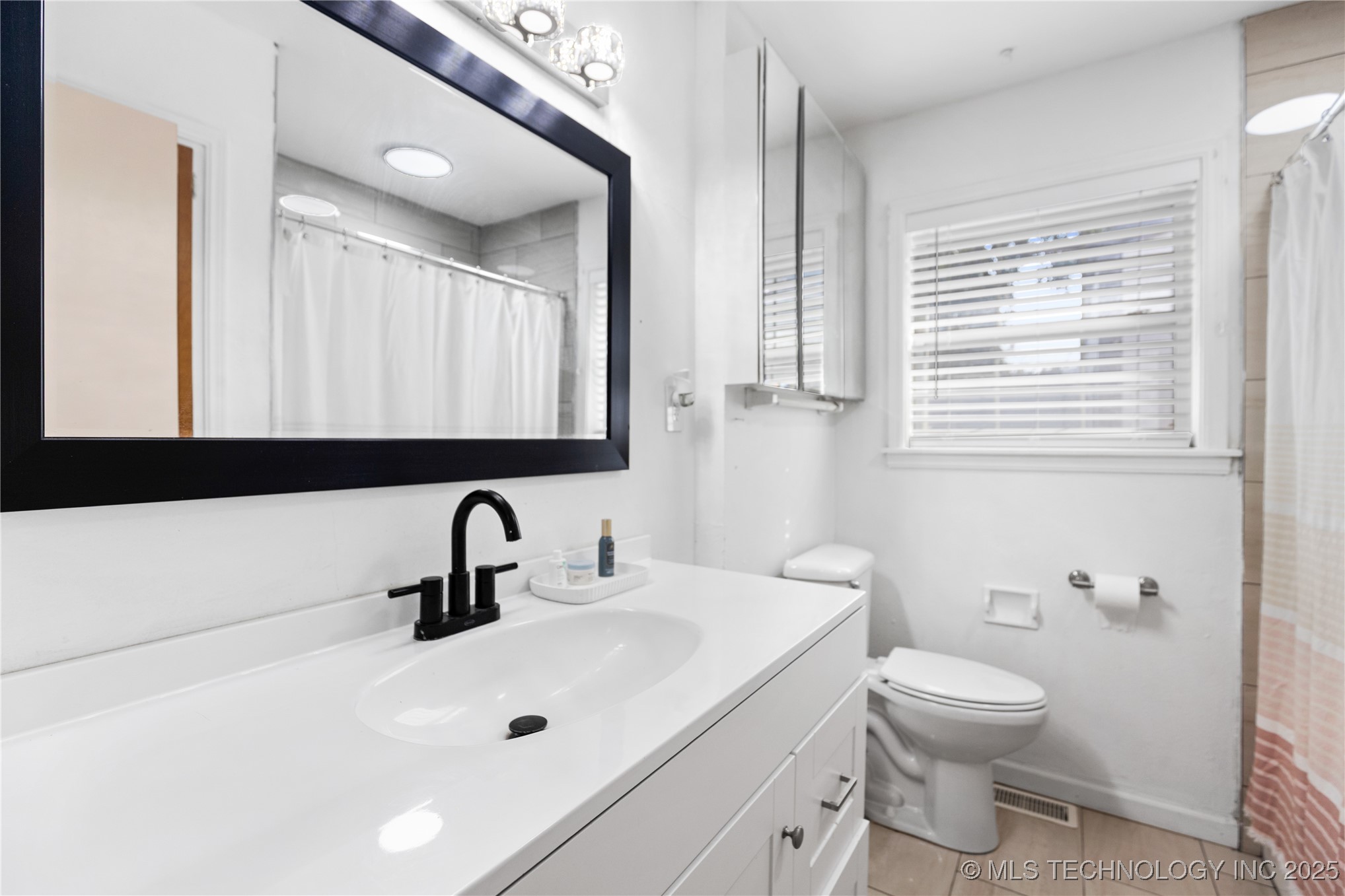 405 N B Avenue Property Photo 16