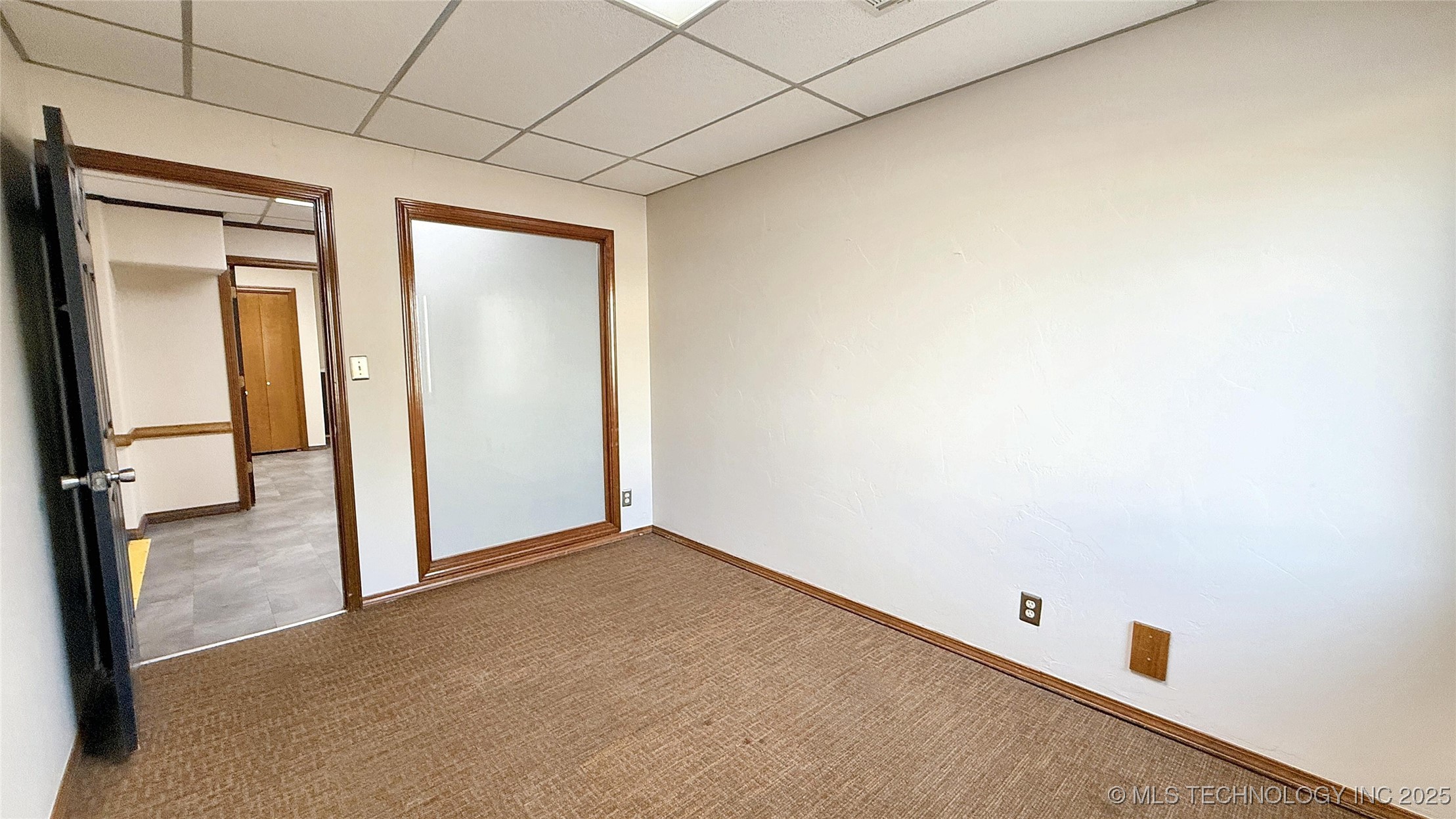 1001 W Broadway Street Property Photo 29