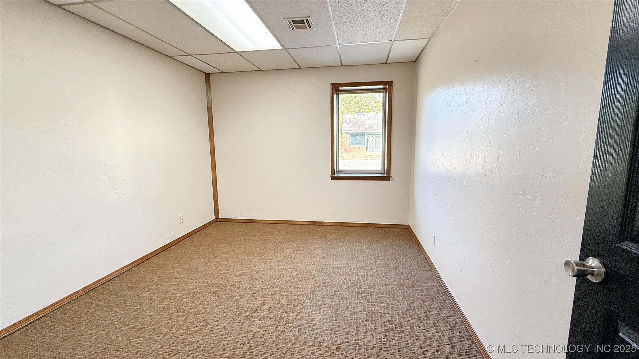 1001 W Broadway Street Property Photo 33