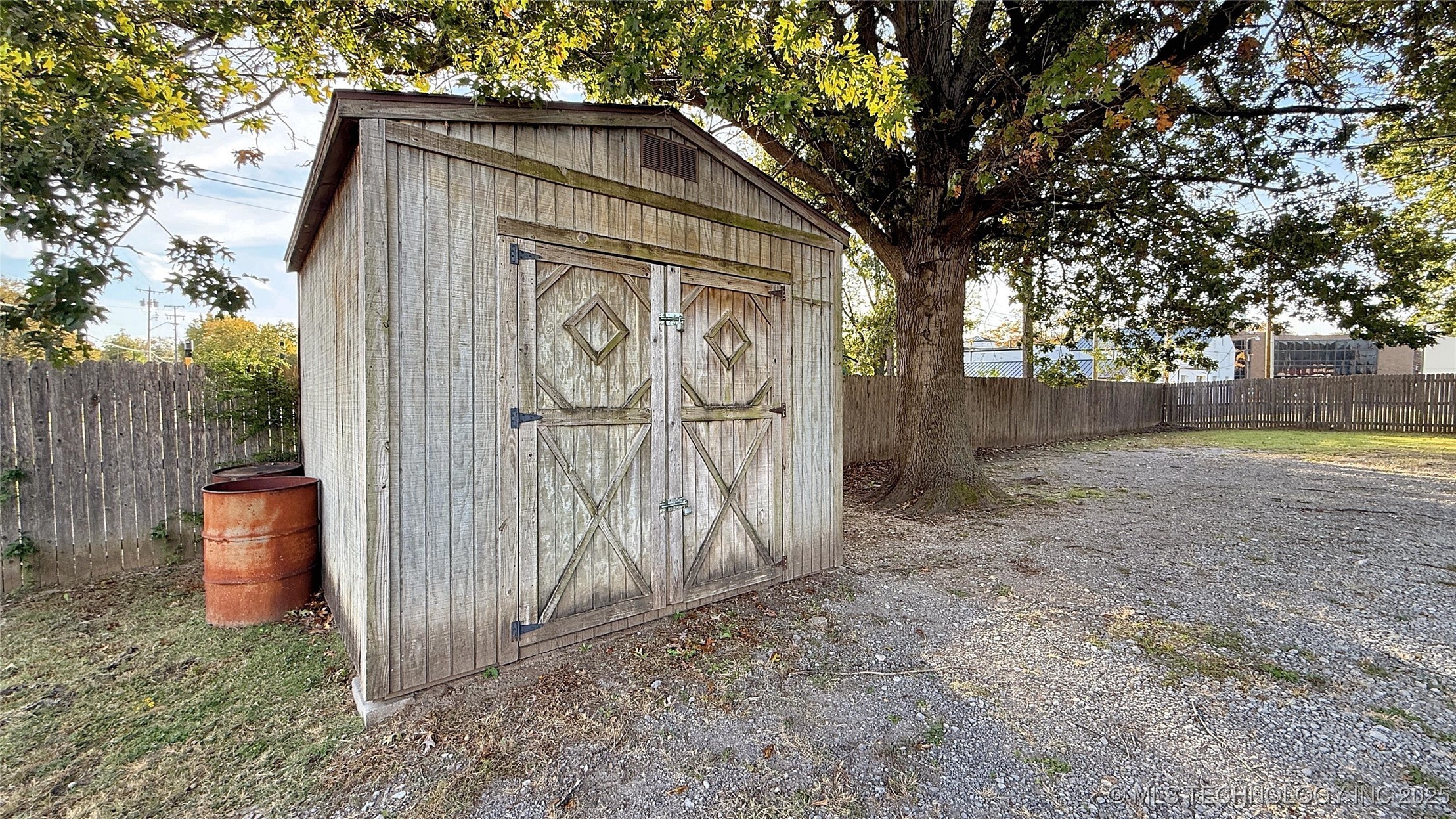 1001 W Broadway Street Property Photo 39