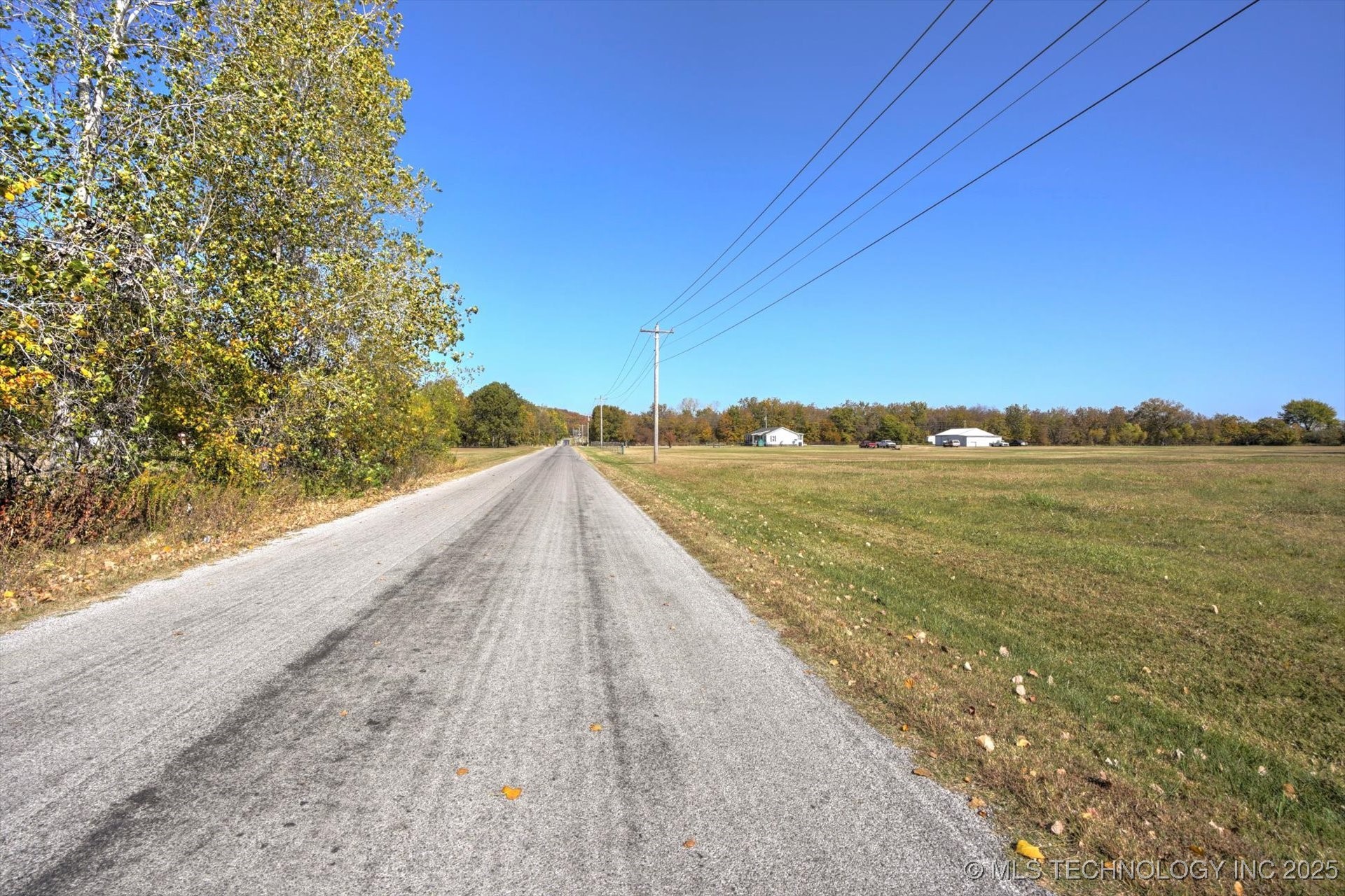 N 153rd Road Property Photo 4