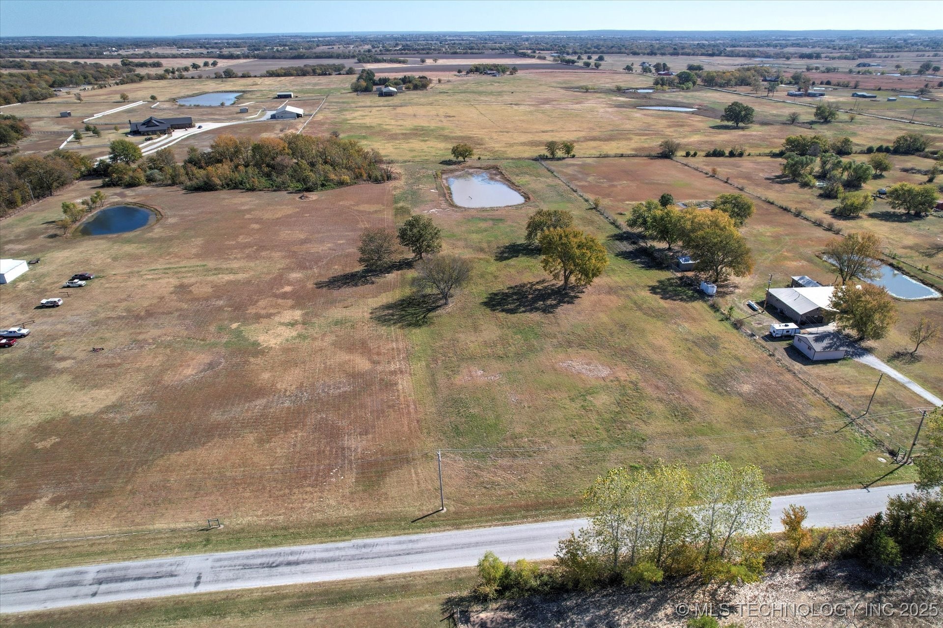 N 153rd Road Property Photo 6