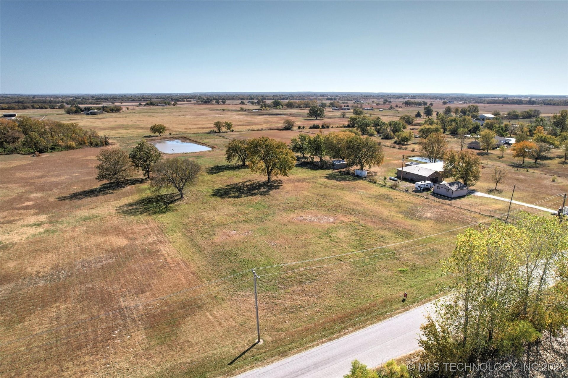 N 153rd Road Property Photo 9