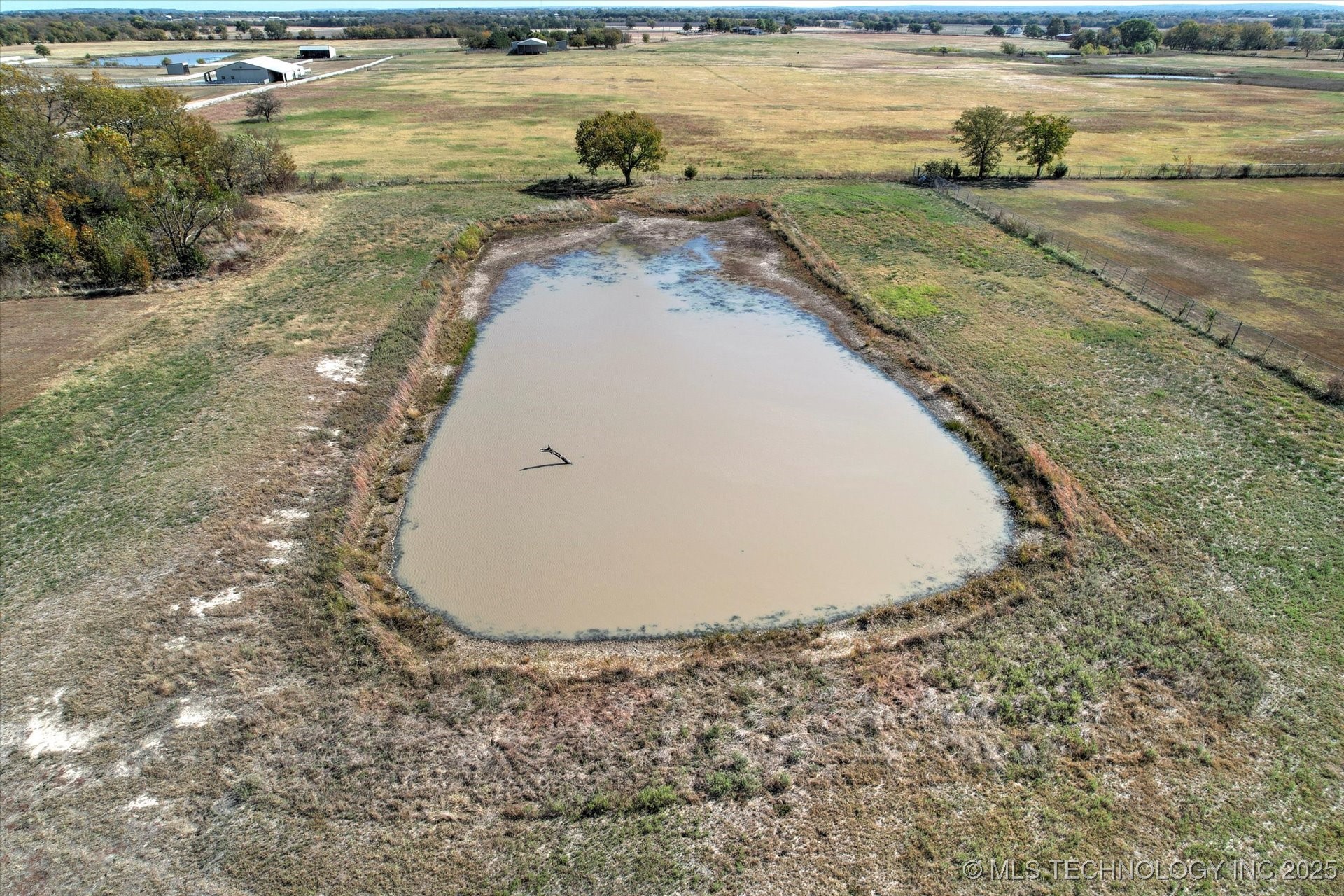 N 153rd Road Property Photo 10