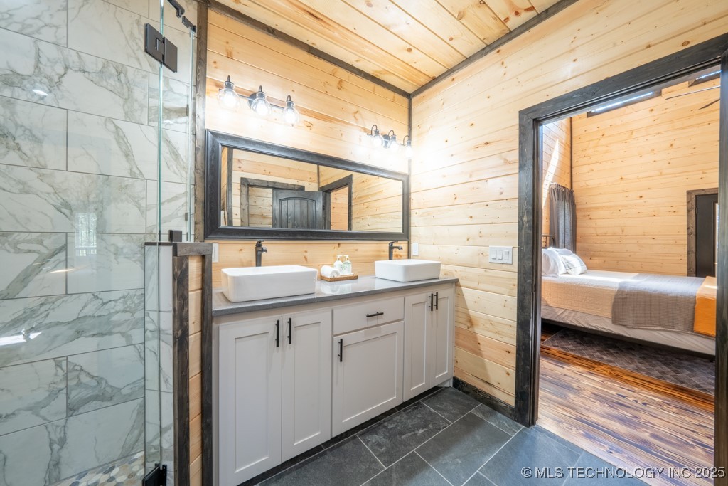 546 Conifer Crossing Trail Property Photo 13