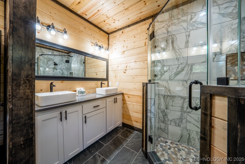 546 Conifer Crossing Trail Property Photo 19