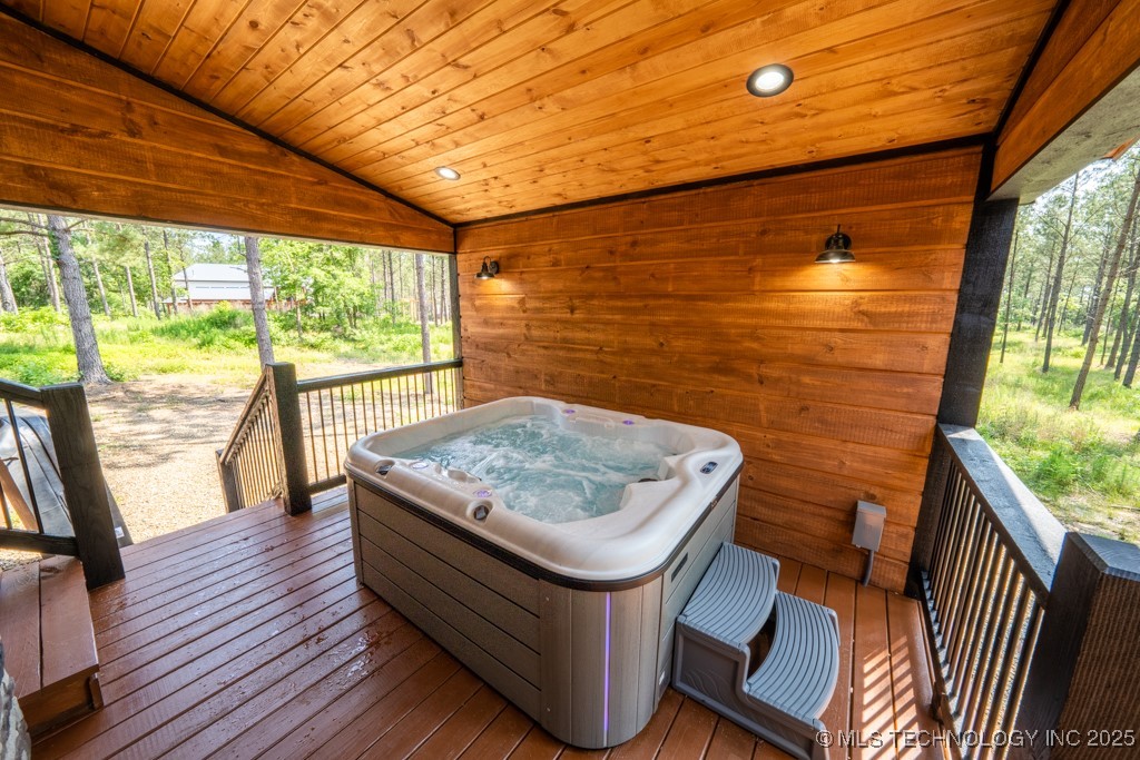 546 Conifer Crossing Trail Property Photo 25