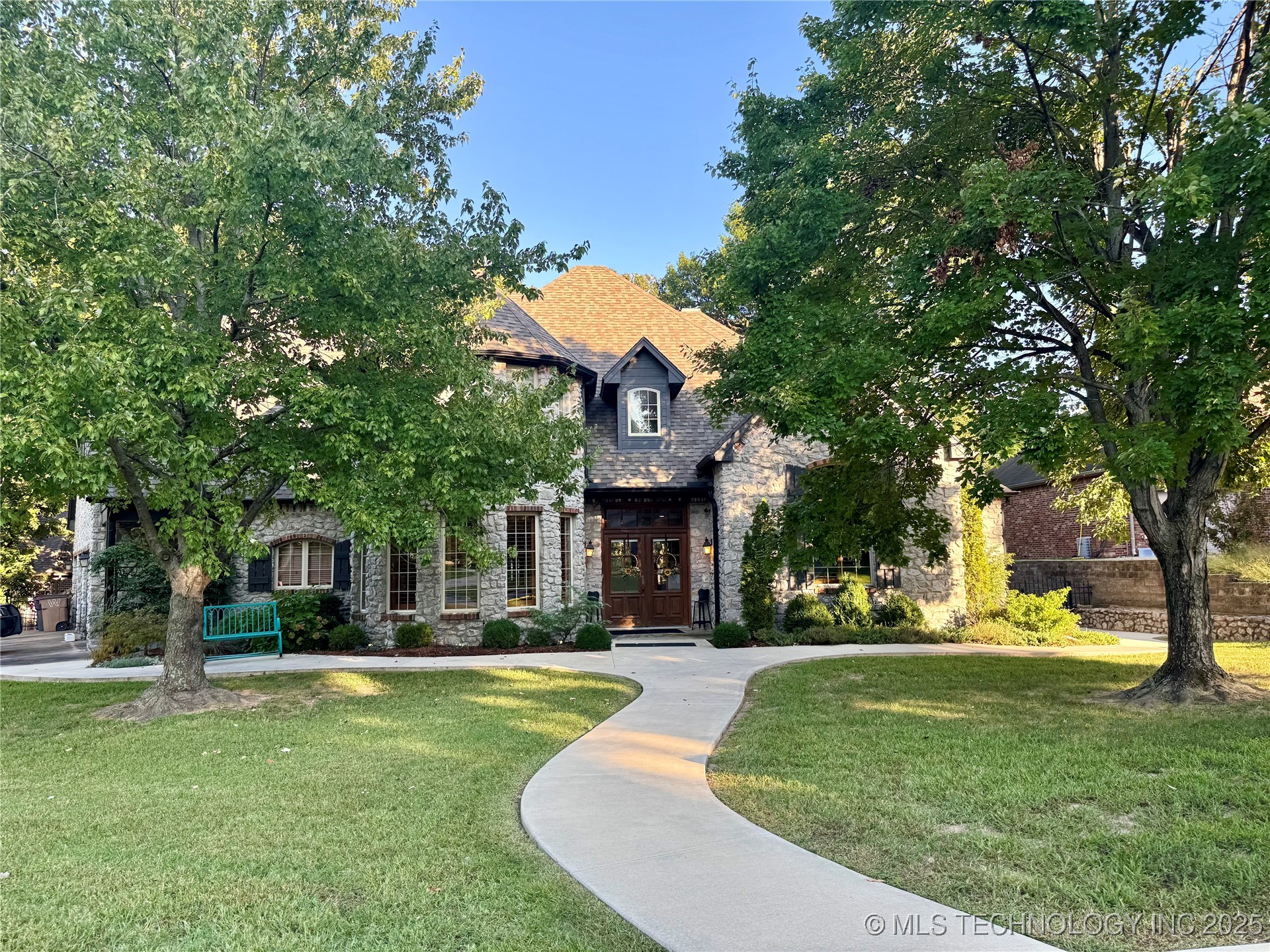 11401 S 67th East Avenue Property Photo 1