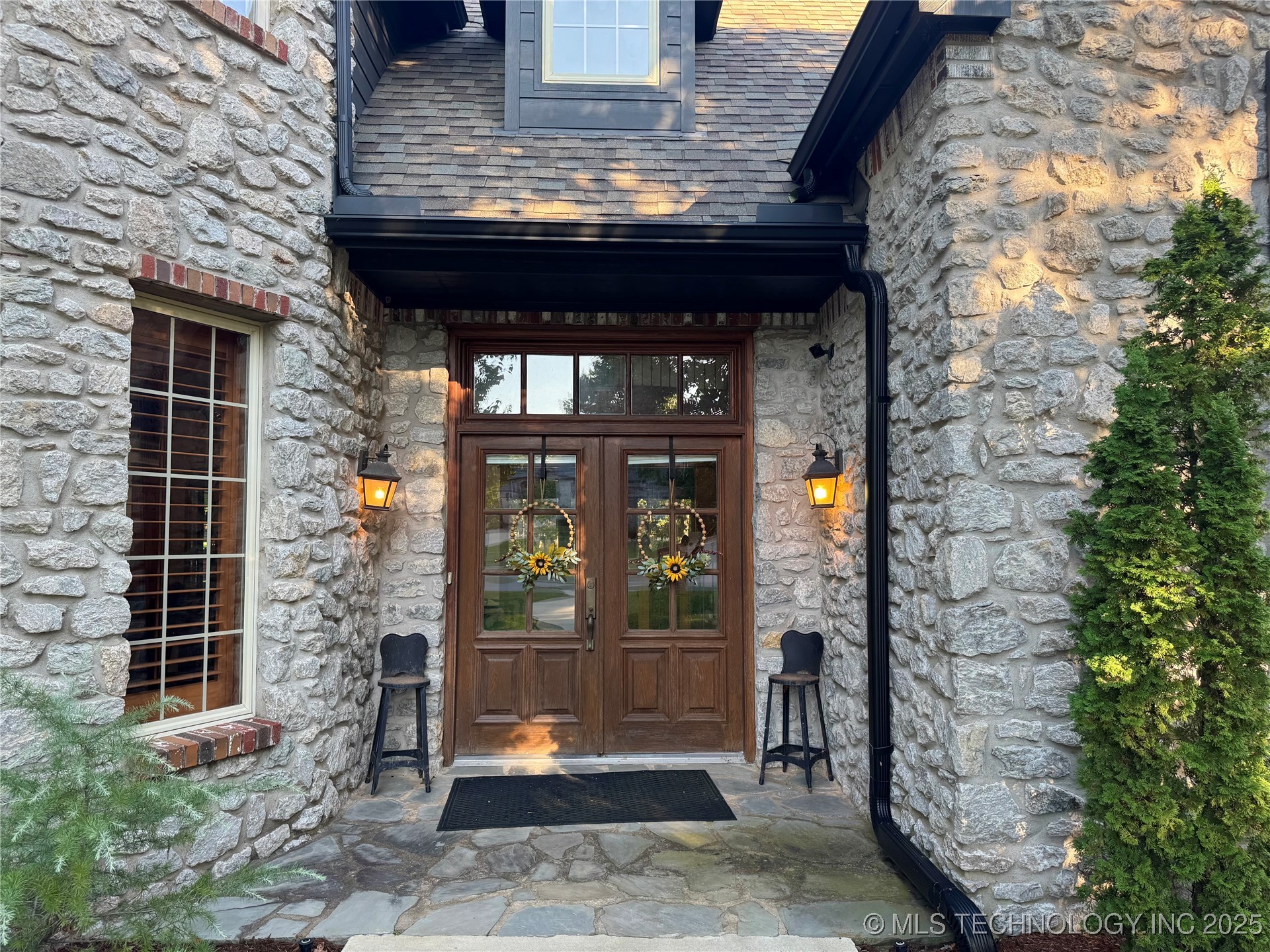 11401 S 67th East Avenue Property Photo 3