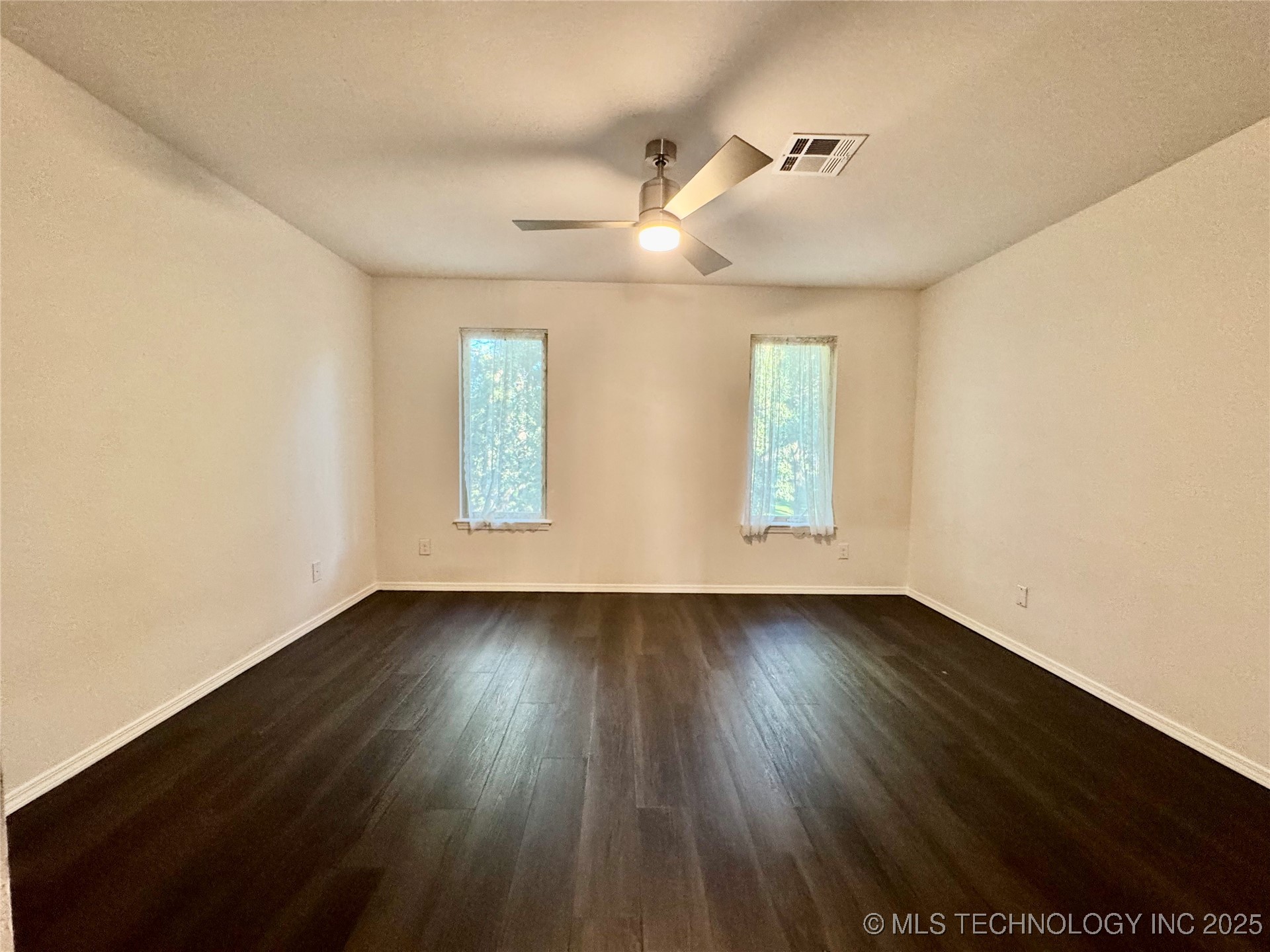 11401 S 67th East Avenue Property Photo 25