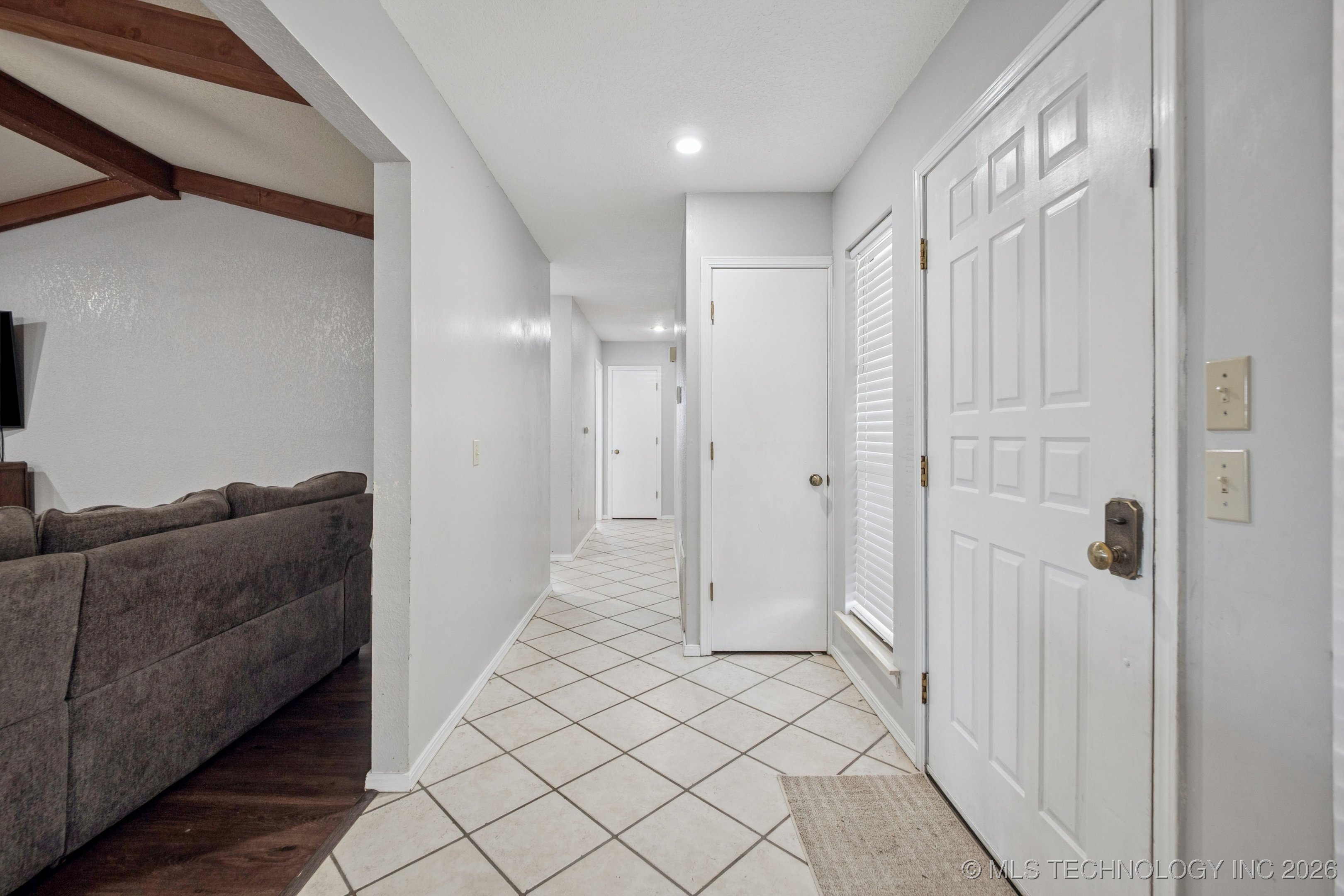 704 S Timberridge Drive Property Photo 13