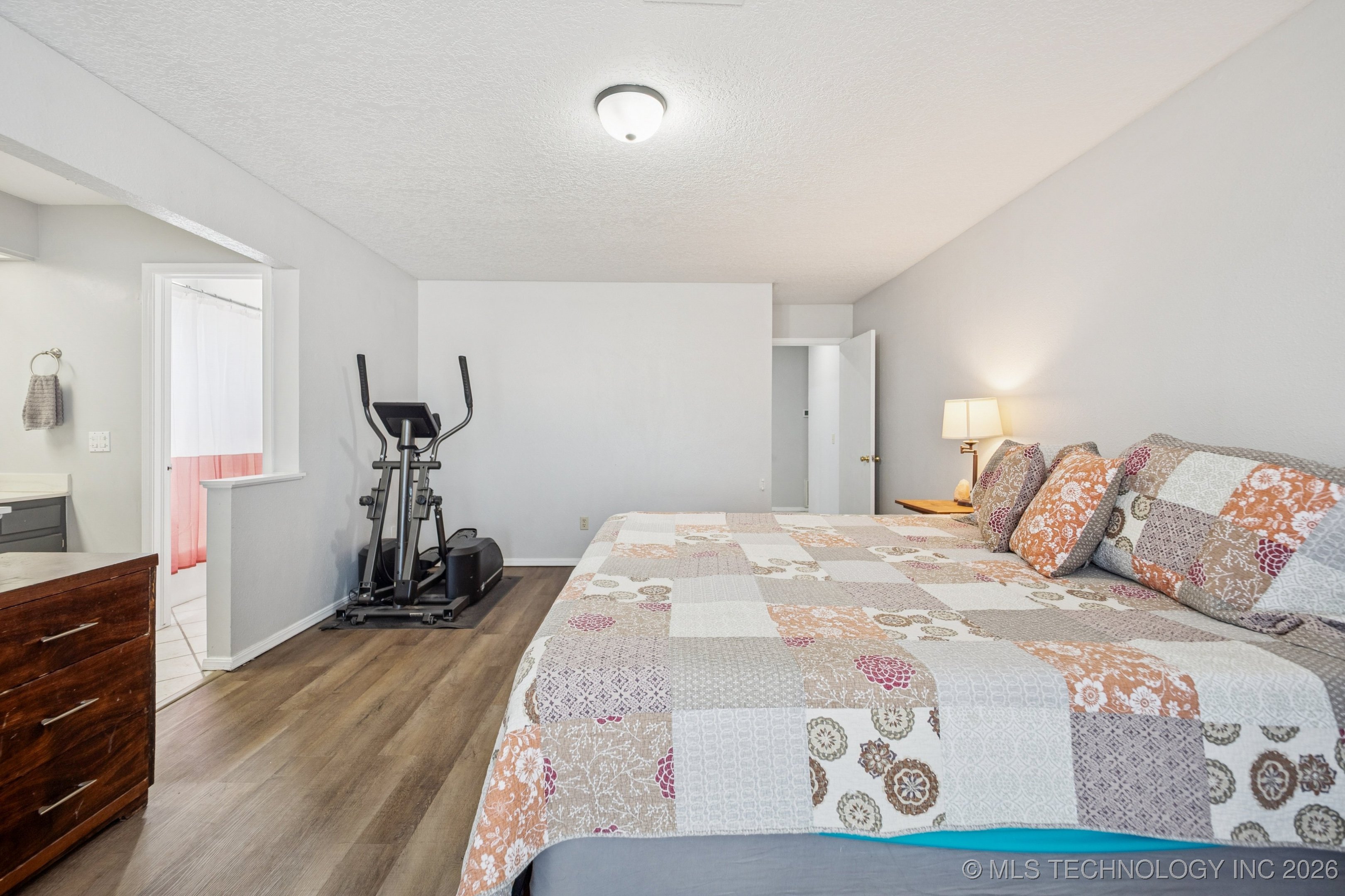 704 S Timberridge Drive Property Photo 15