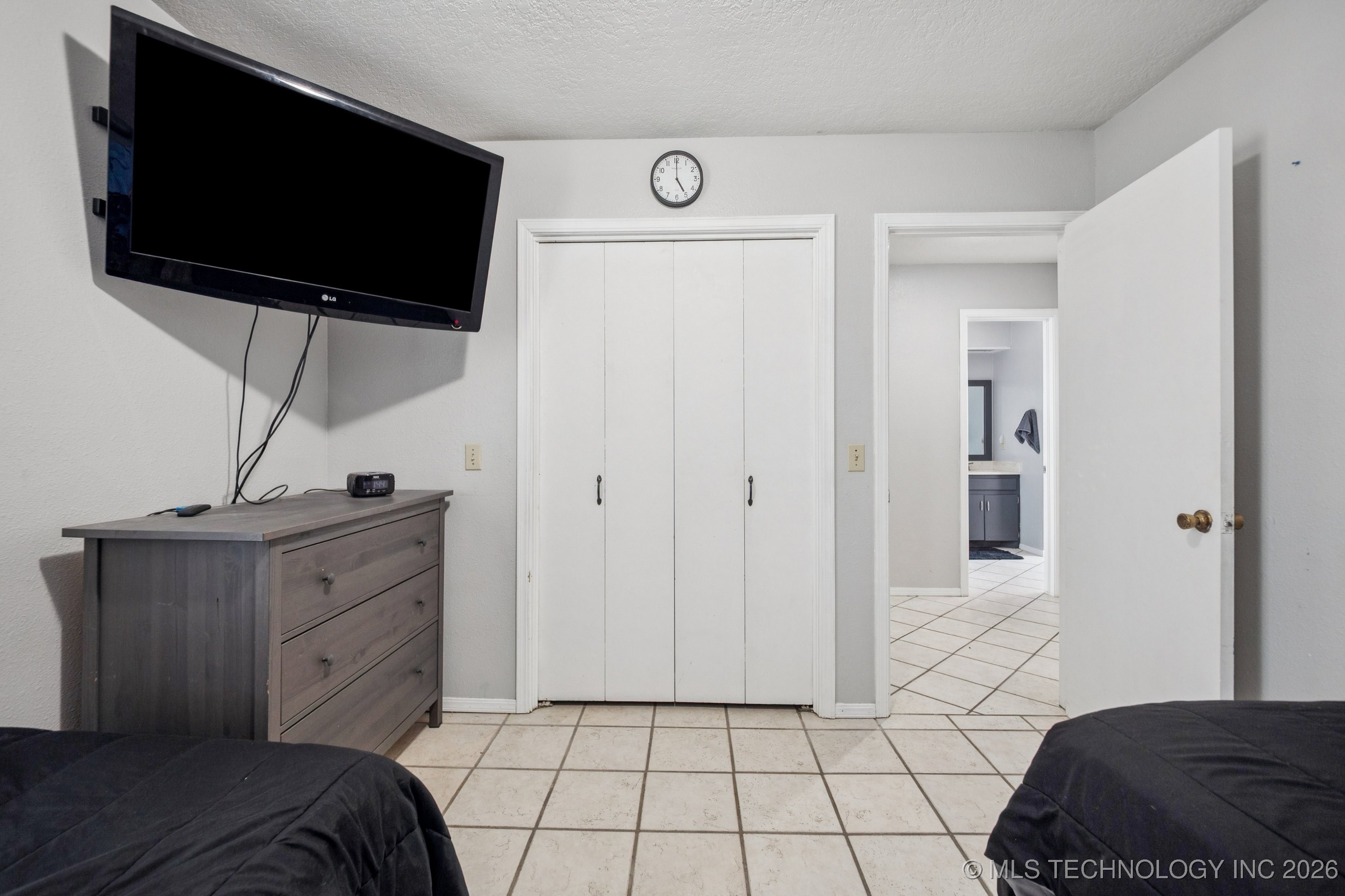 704 S Timberridge Drive Property Photo 22