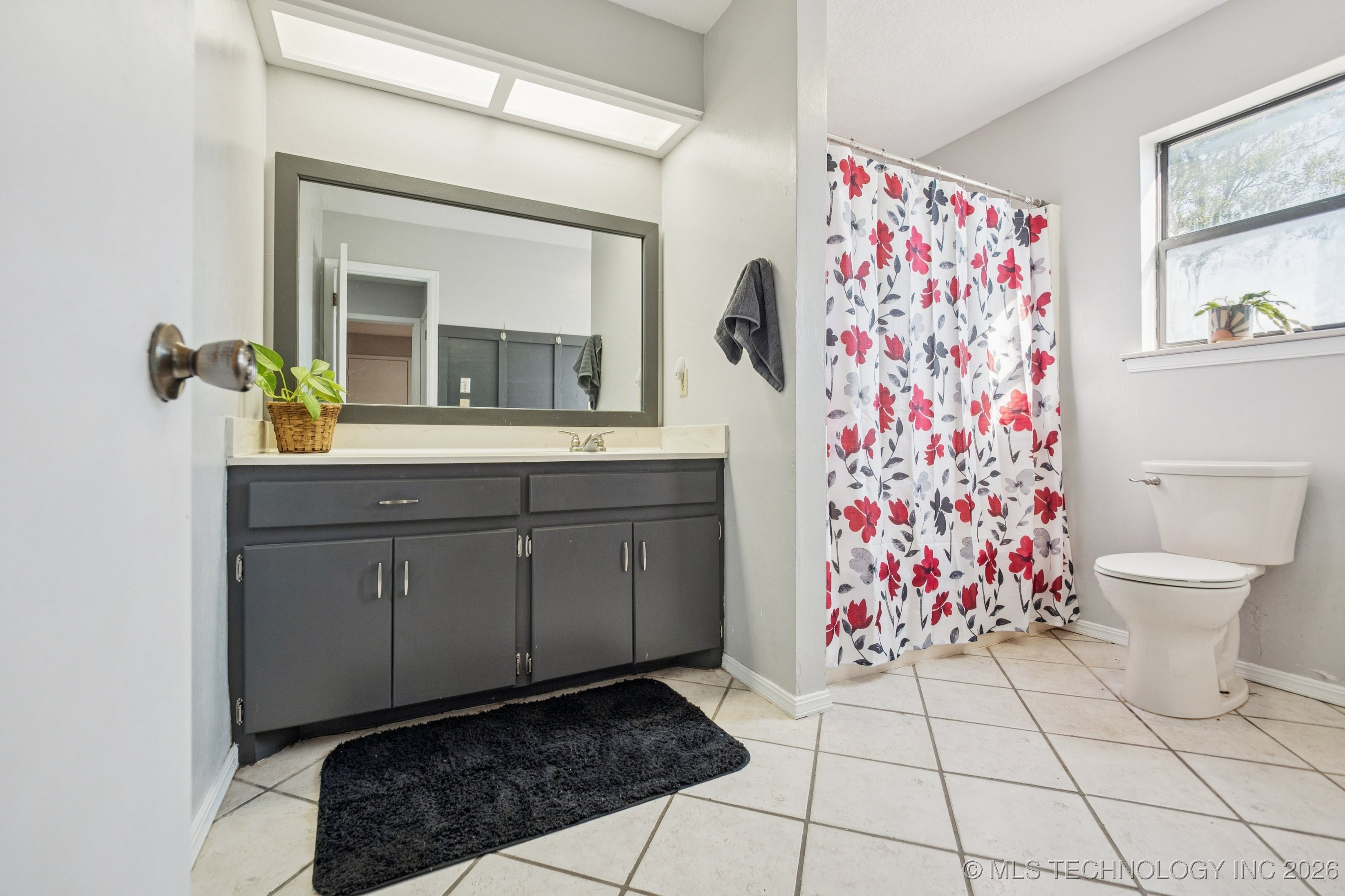 704 S Timberridge Drive Property Photo 23