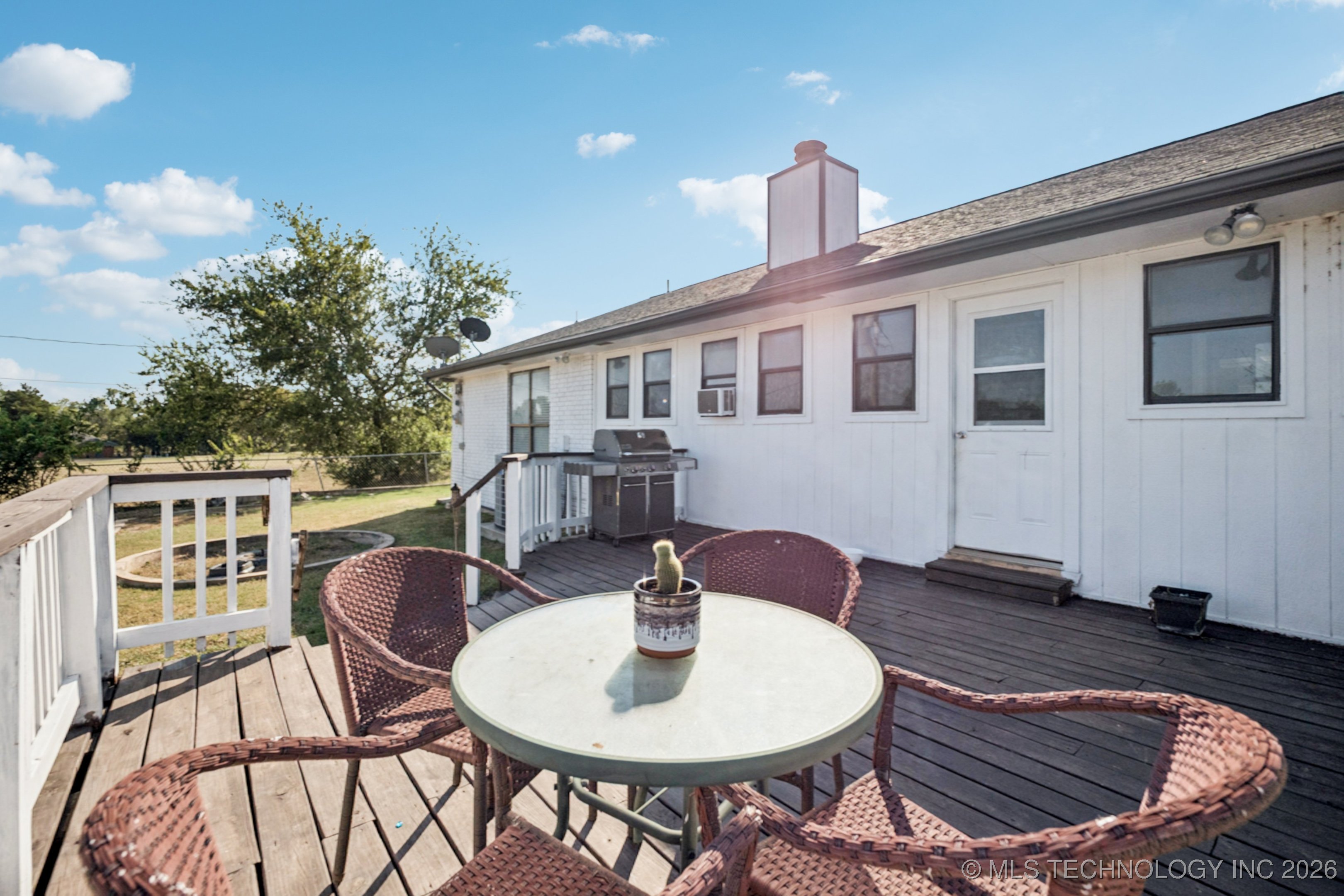 704 S Timberridge Drive Property Photo 28