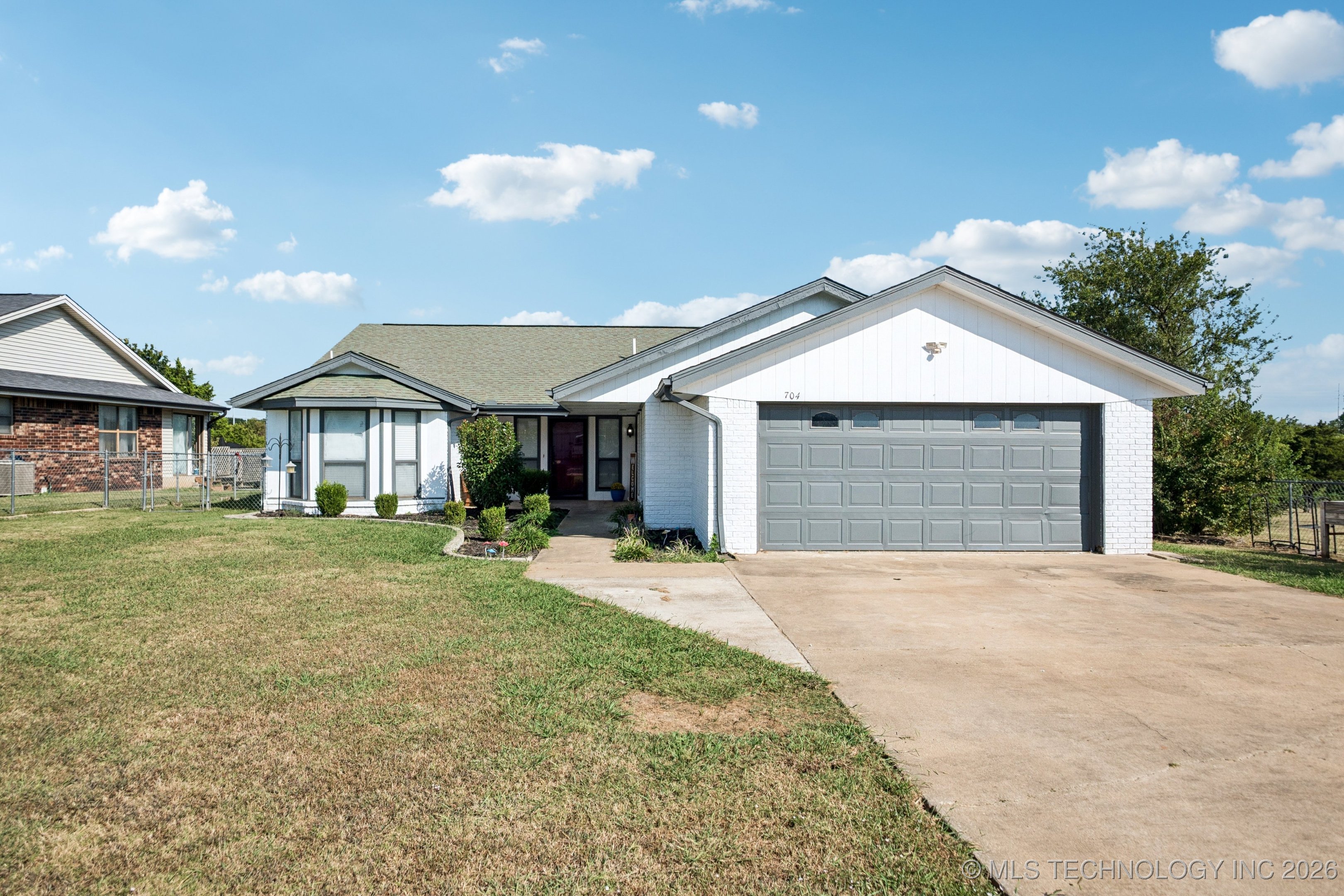 704 S Timberridge Drive Property Photo 33