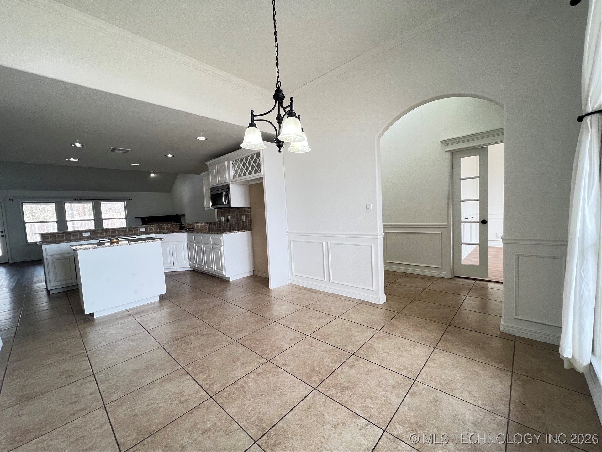 8434 N 76th East Avenue Property Photo 8