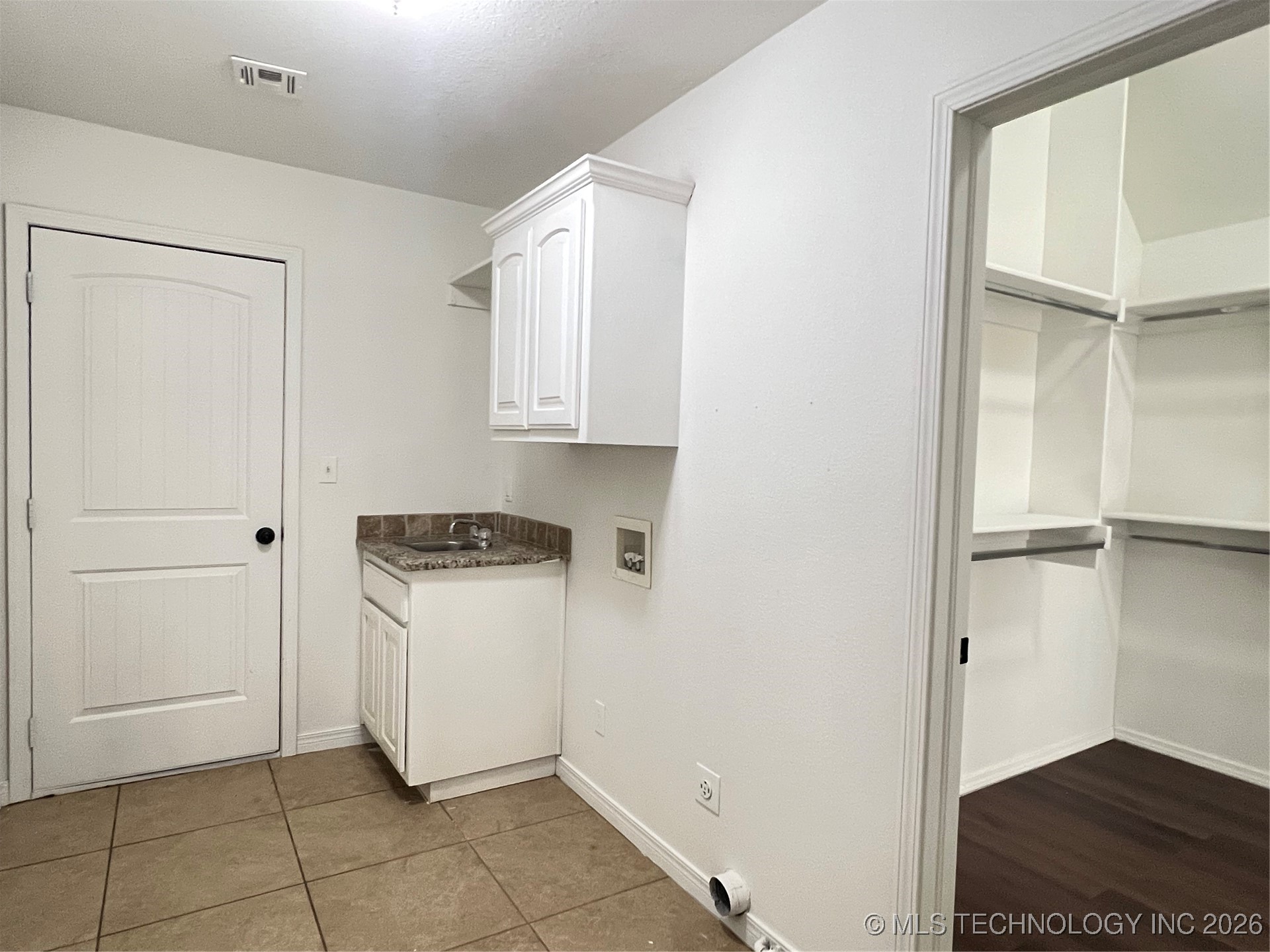 8434 N 76th East Avenue Property Photo 26