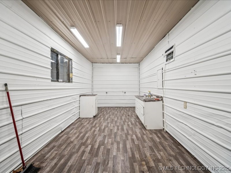 12015 S Poplar Street Property Photo 26