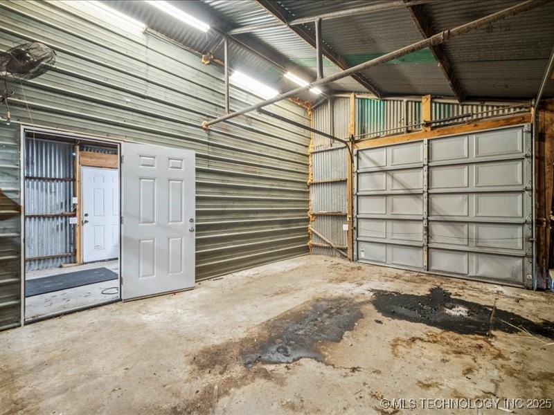 12015 S Poplar Street Property Photo 29