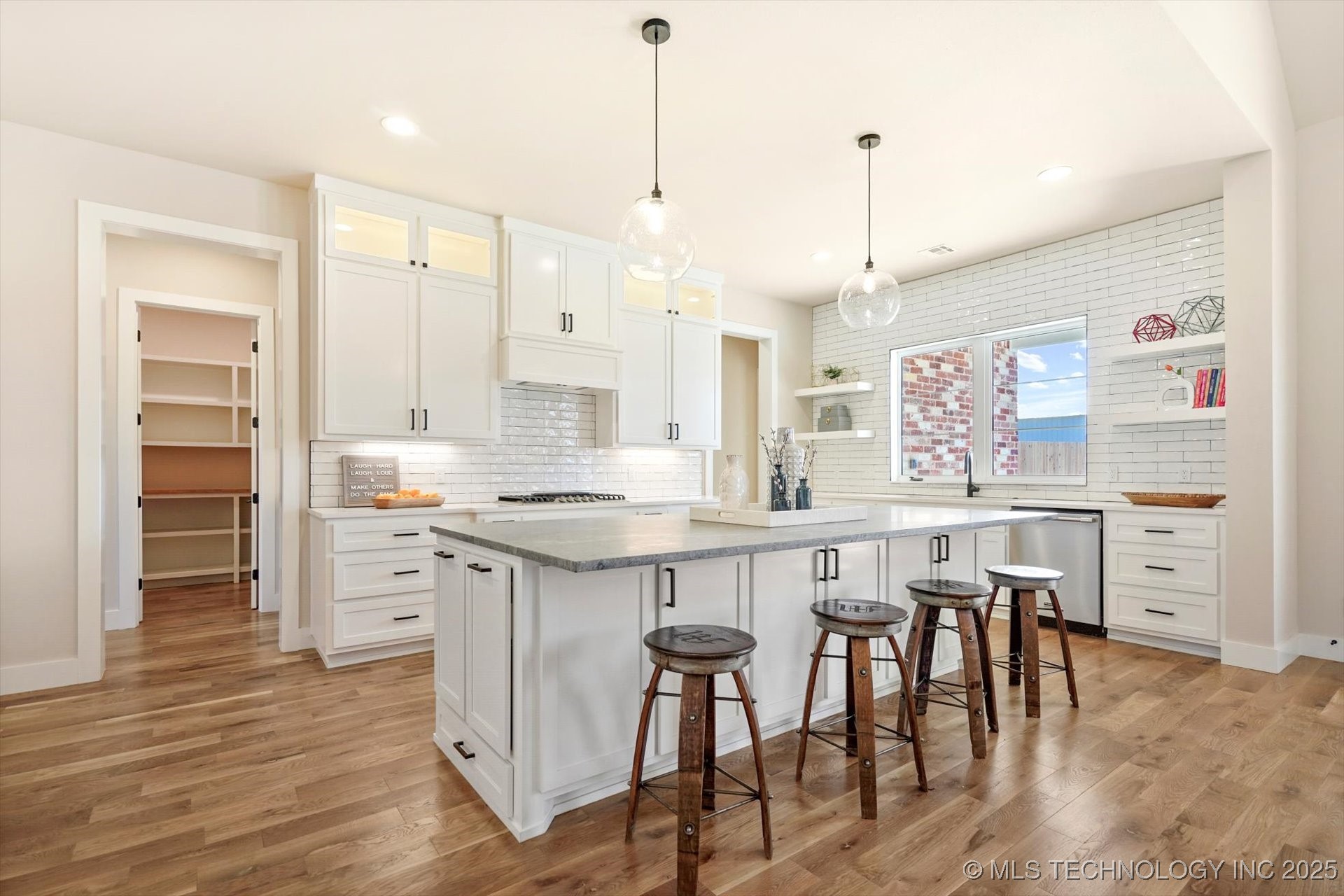 4830 W 77th Place S Property Photo 5