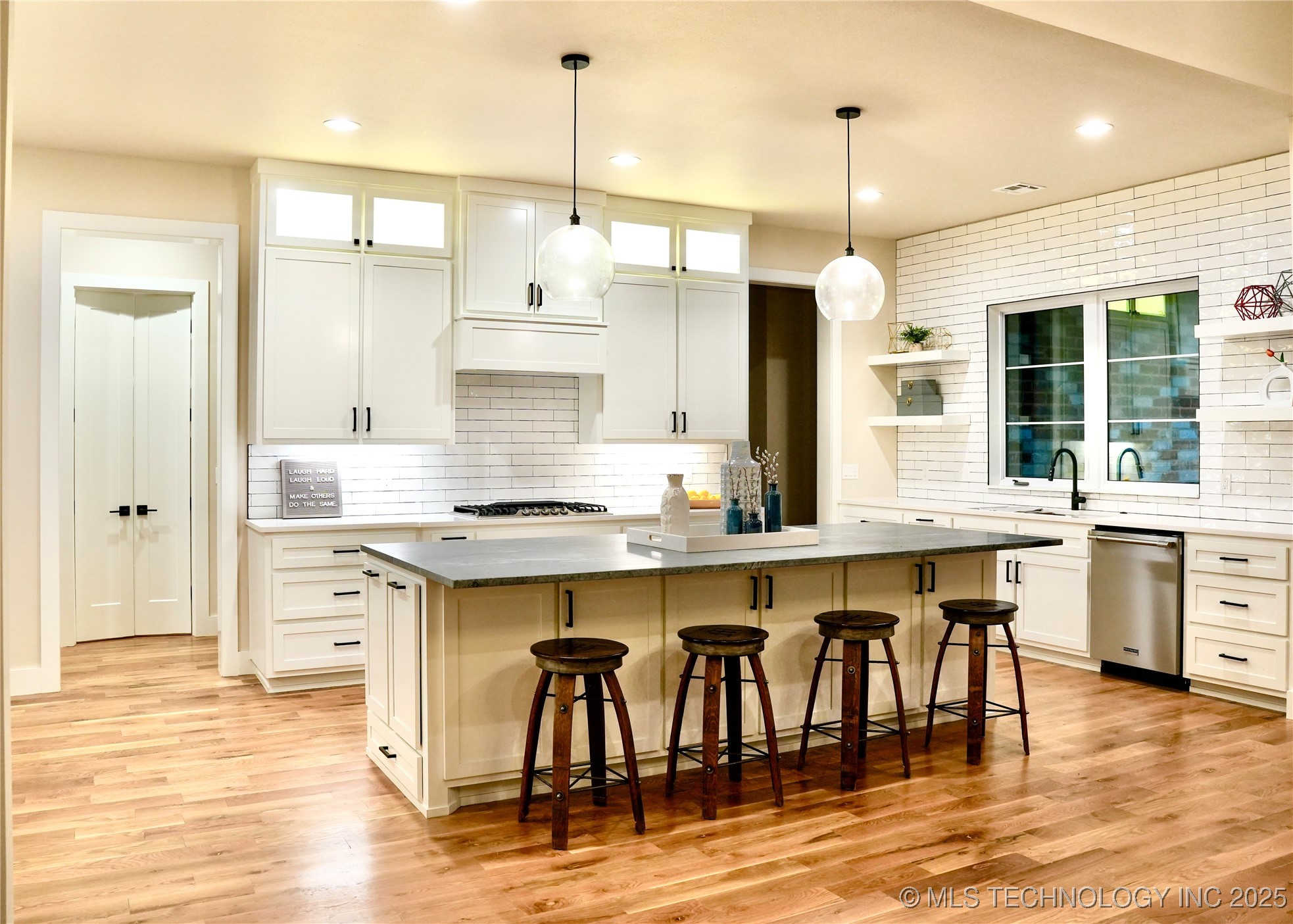 4830 W 77th Place S Property Photo 28