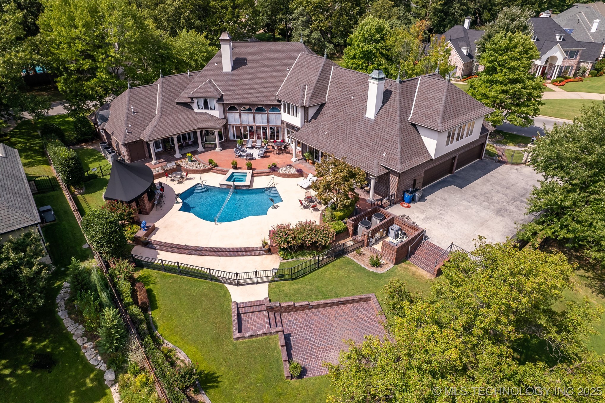 11503 S Granite Avenue Property Photo 1