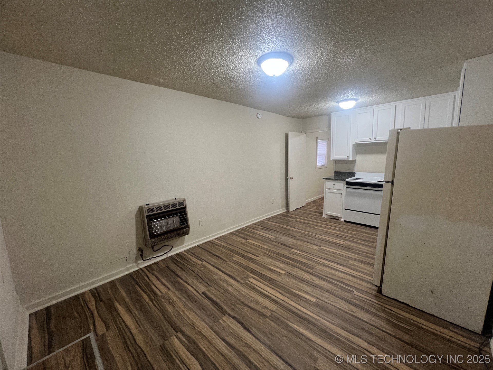 1108 N Jones Avenue Property Photo 6