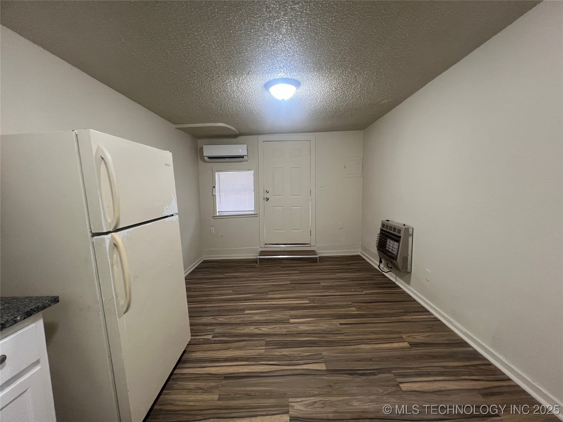 1108 N Jones Avenue Property Photo 11