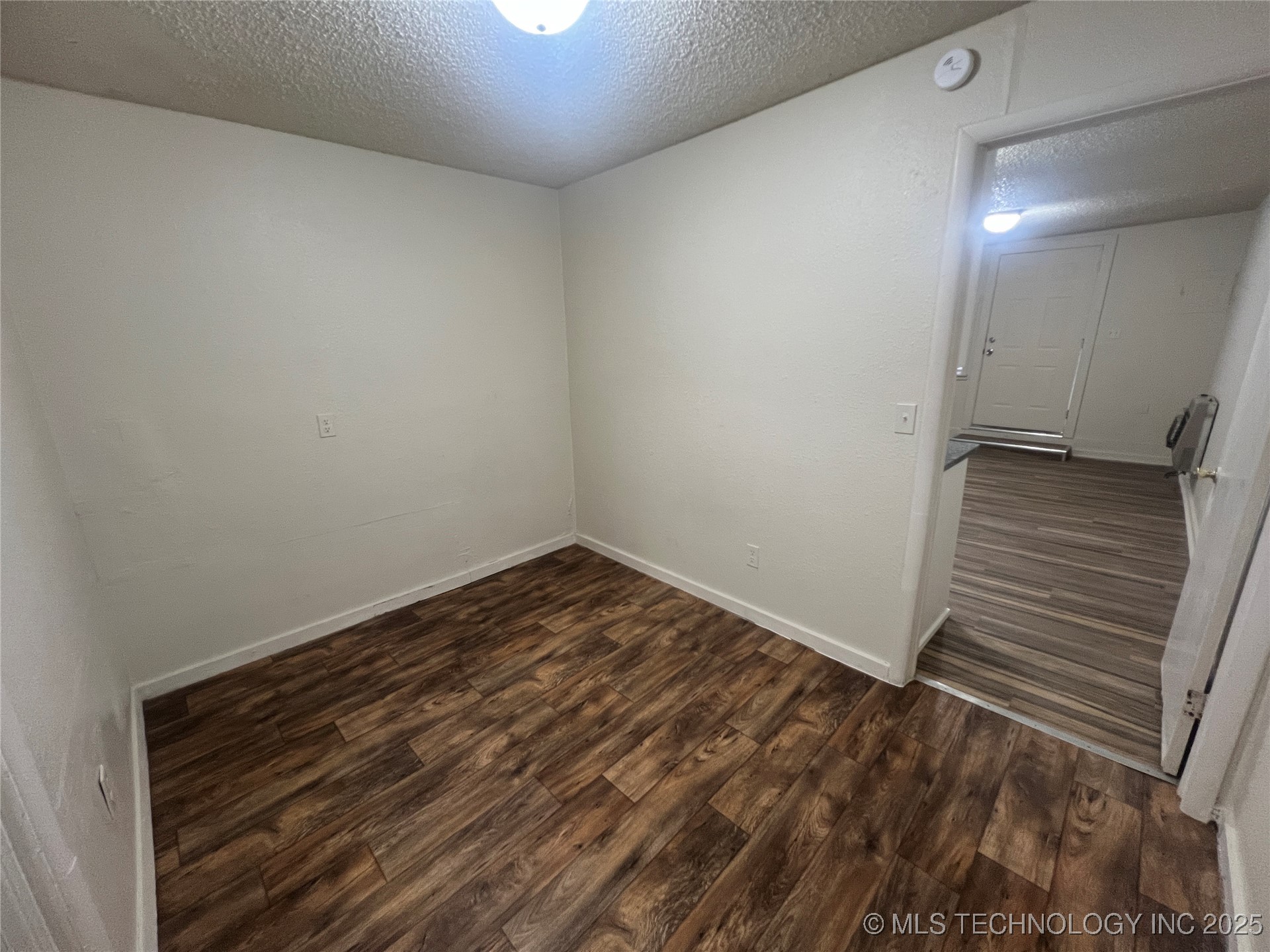 1108 N Jones Avenue Property Photo 13