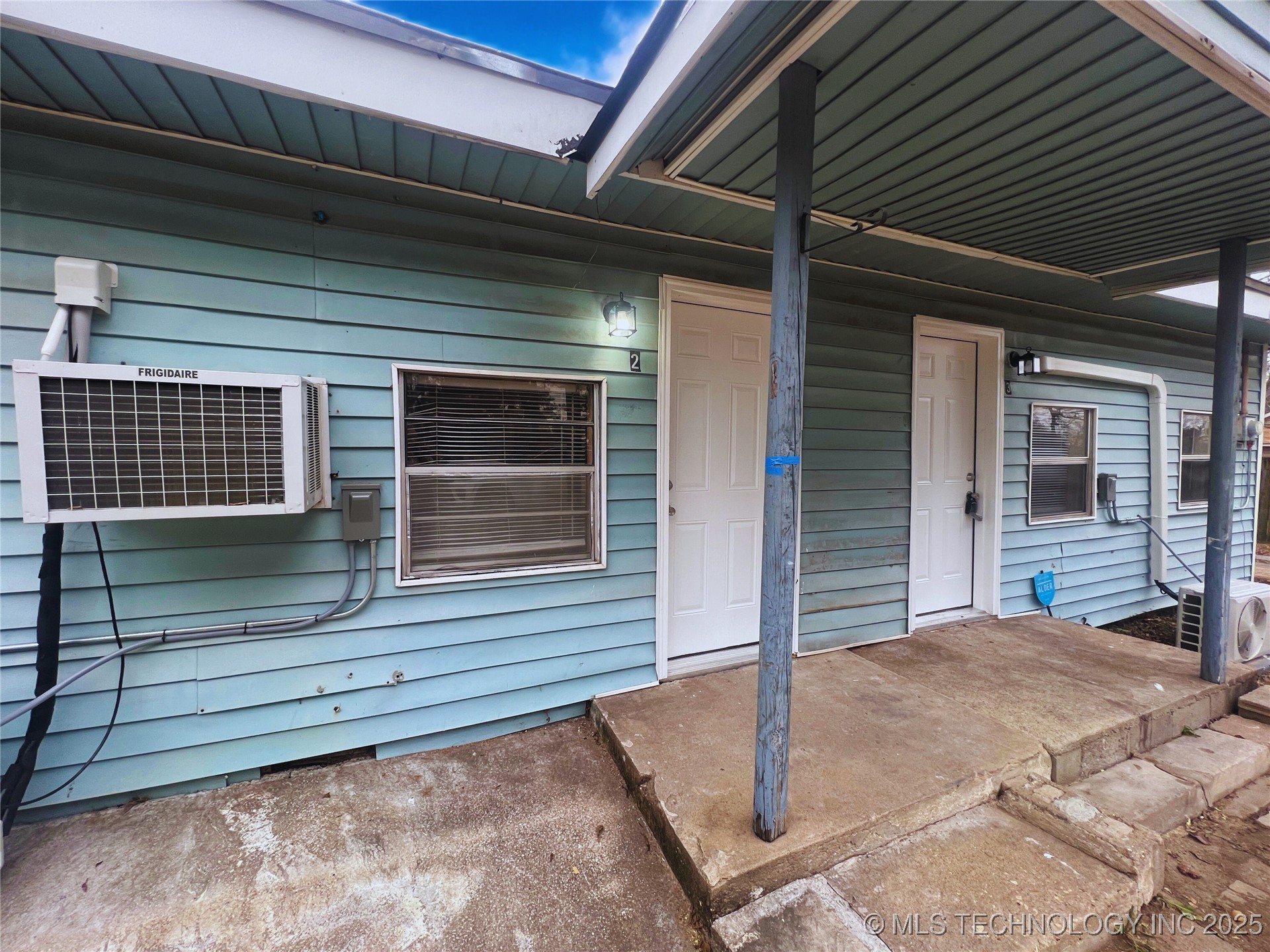 1108 N Jones Avenue Property Photo 20