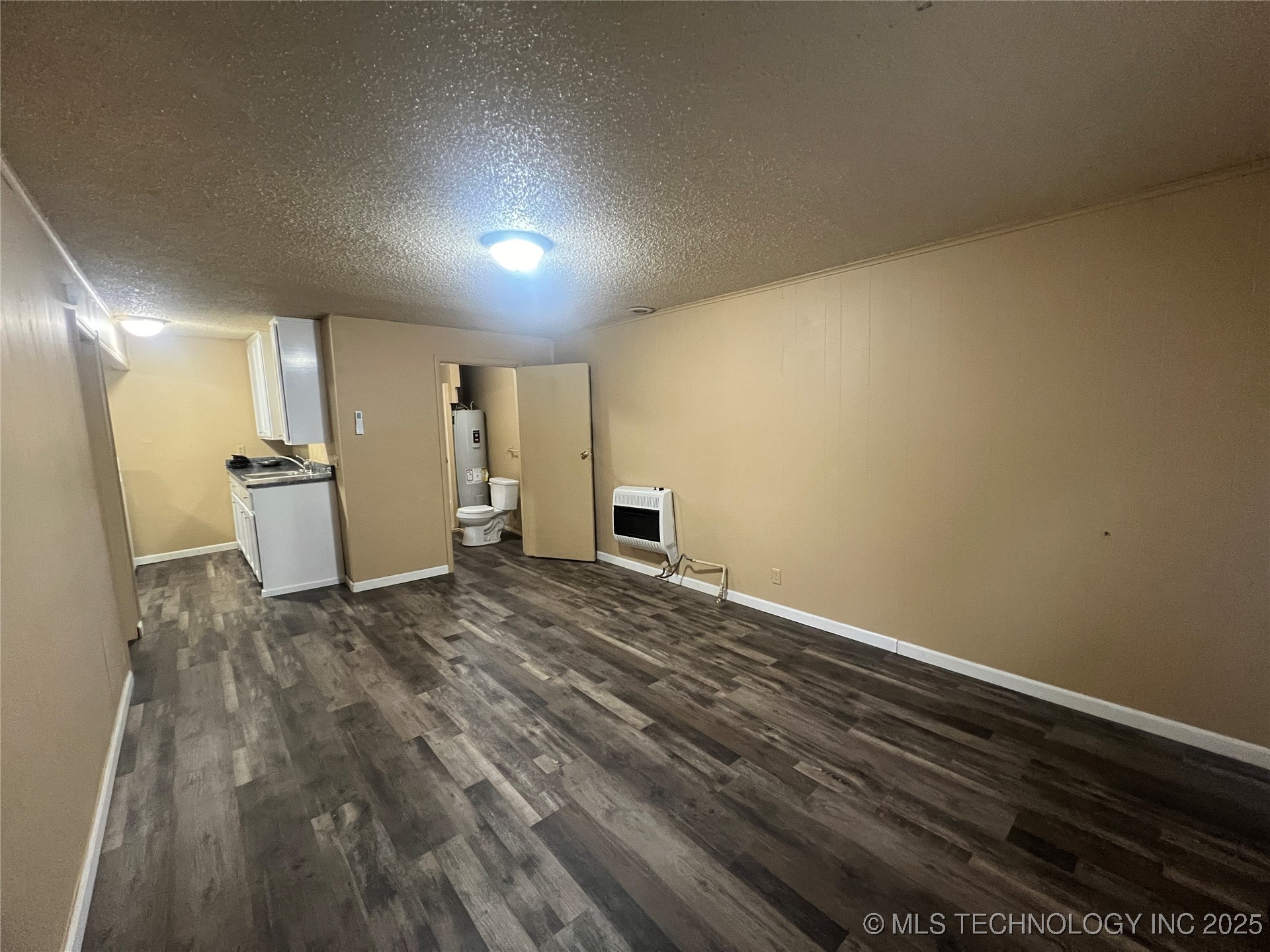 1108 N Jones Avenue Property Photo 22