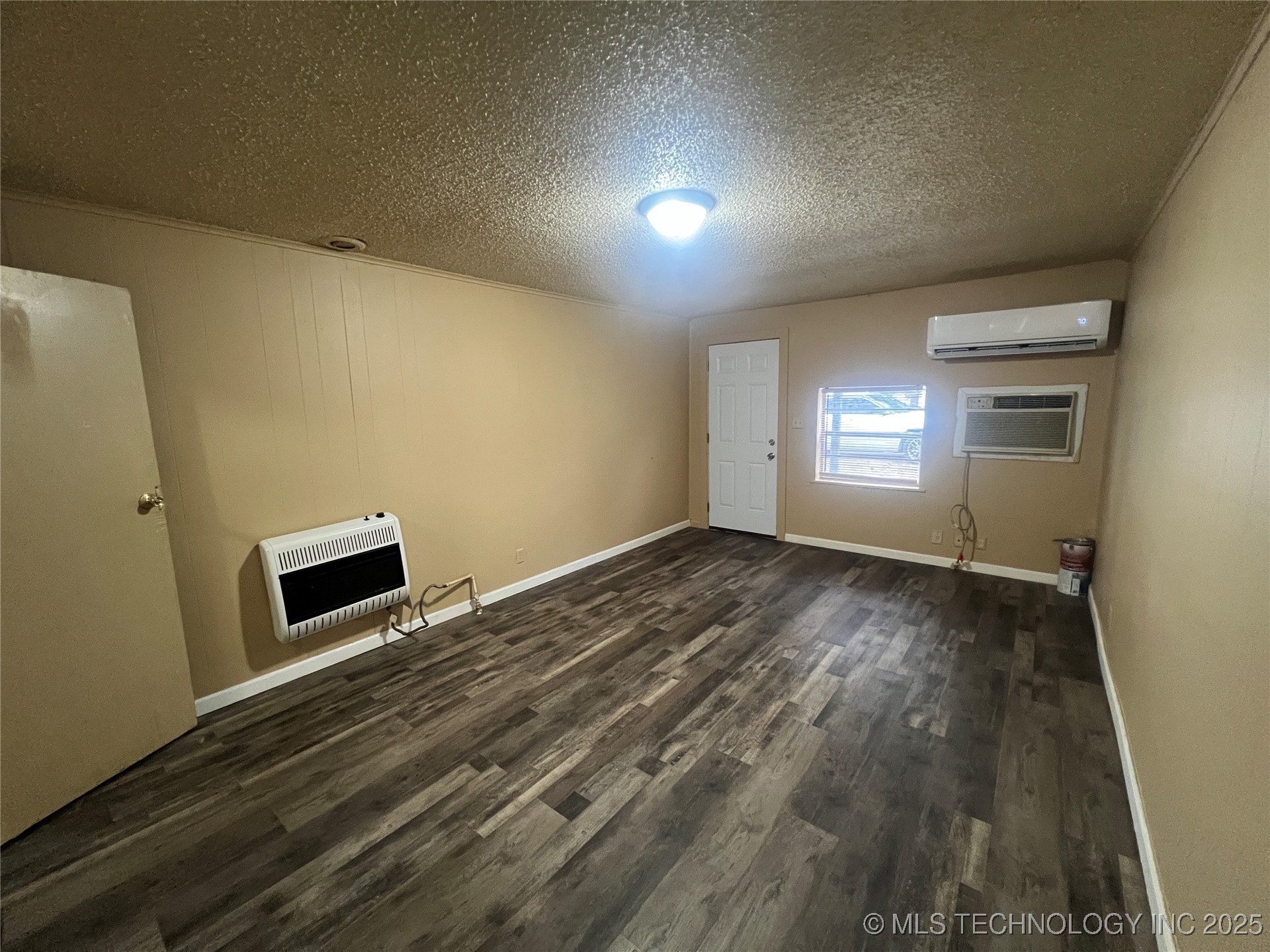 1108 N Jones Avenue Property Photo 23