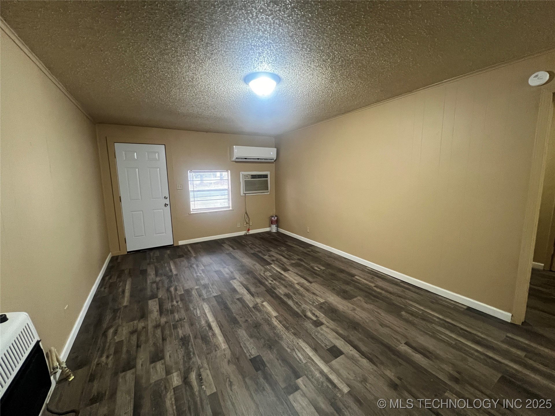 1108 N Jones Avenue Property Photo 24